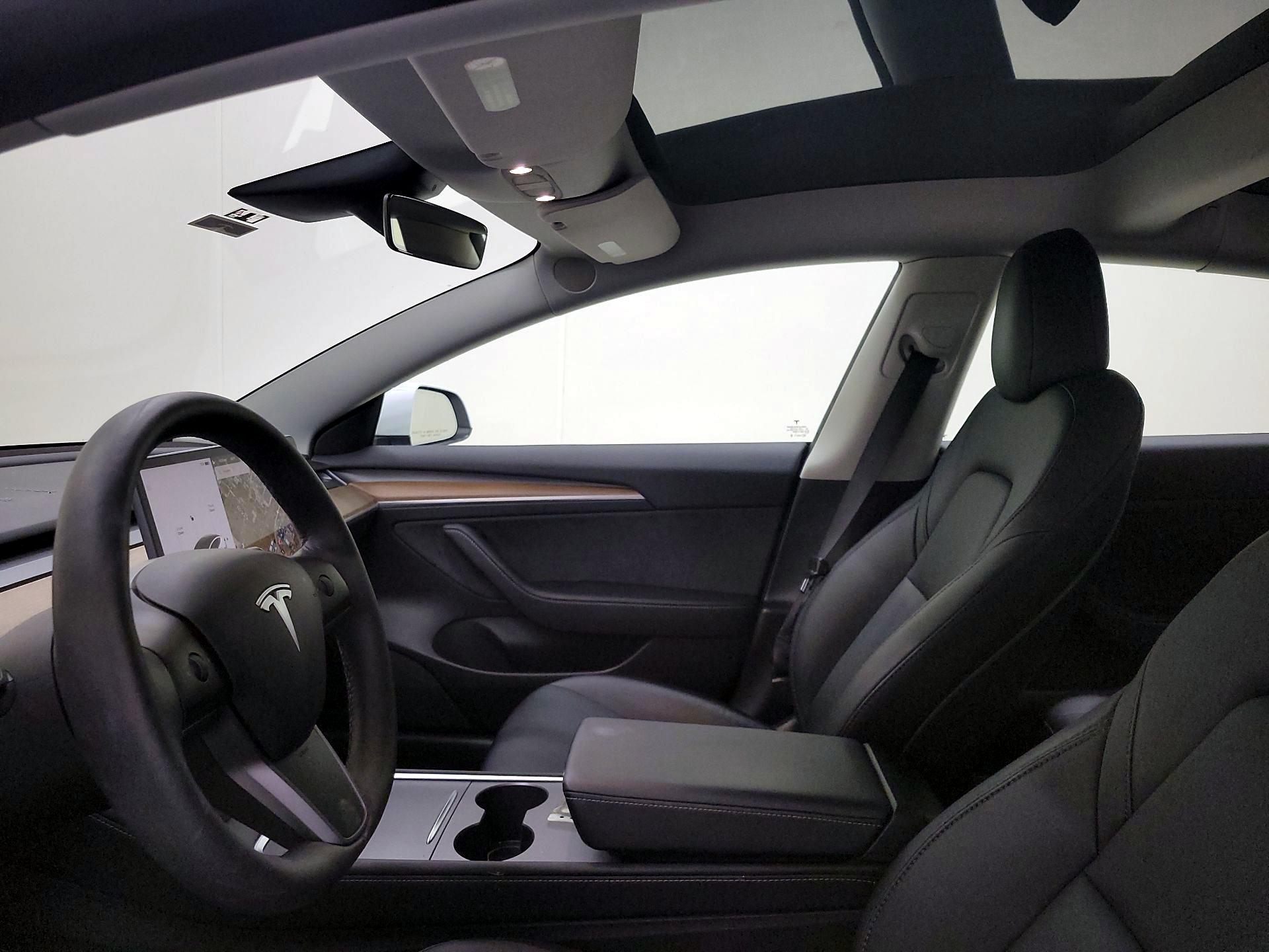 Thumbnail: 2022 Tesla Model 3 - 19