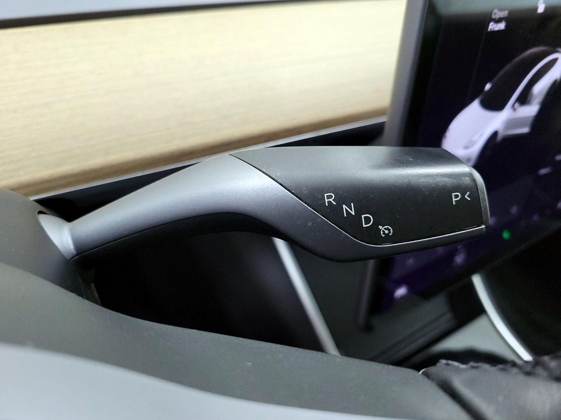 Thumbnail: 2020 Tesla Model 3 - 17