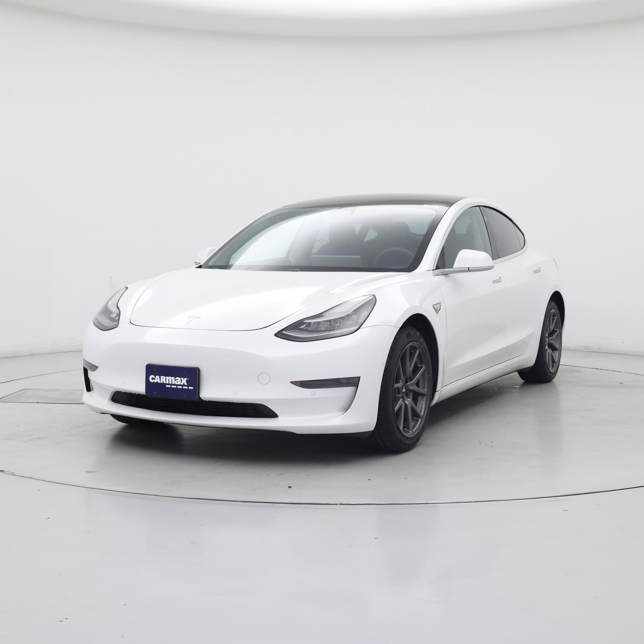 Thumbnail: 2020 Tesla Model 3 - 4
