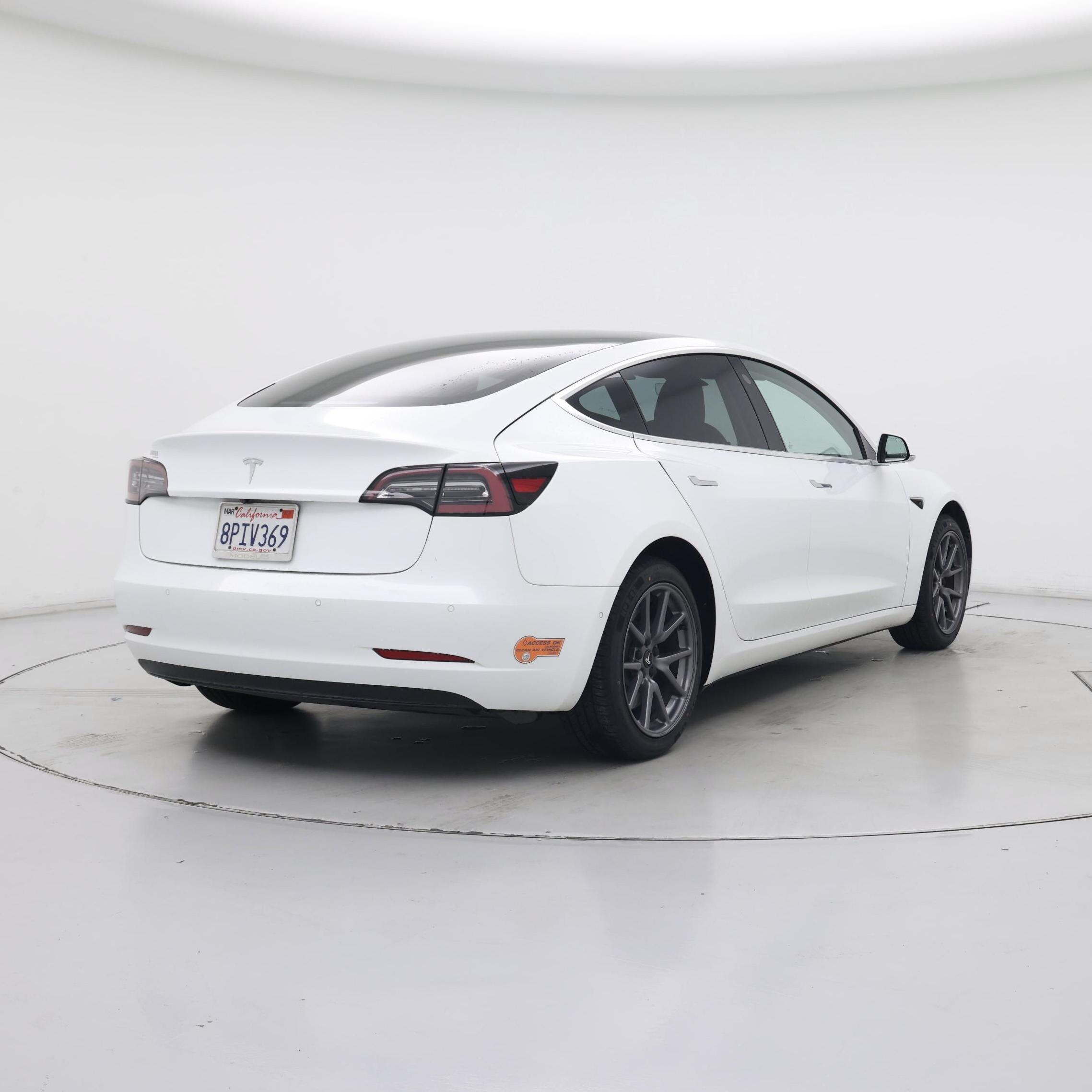 Thumbnail: 2020 Tesla Model 3 - 8