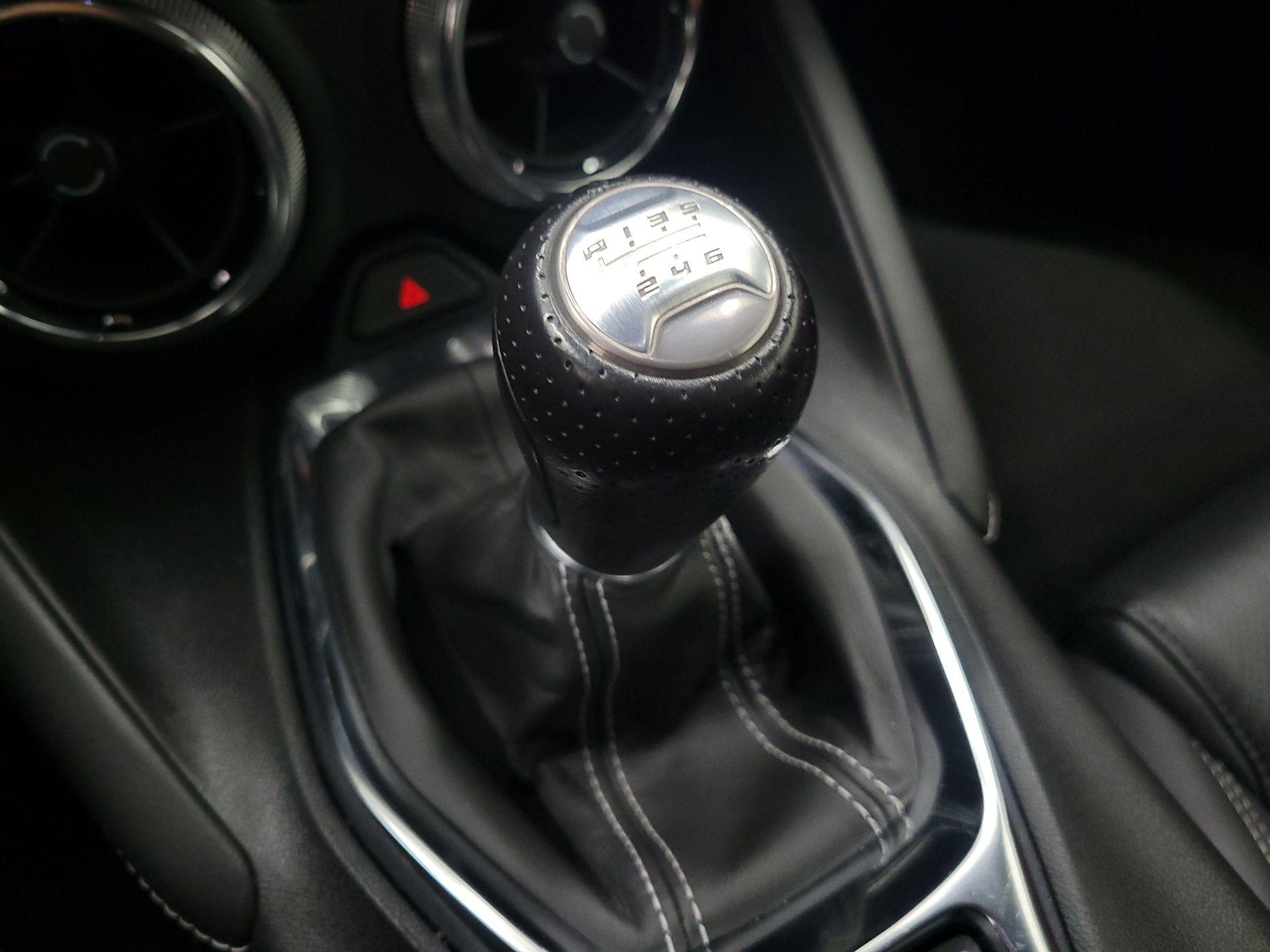 Thumbnail: 2022 Chevrolet Camaro - 17