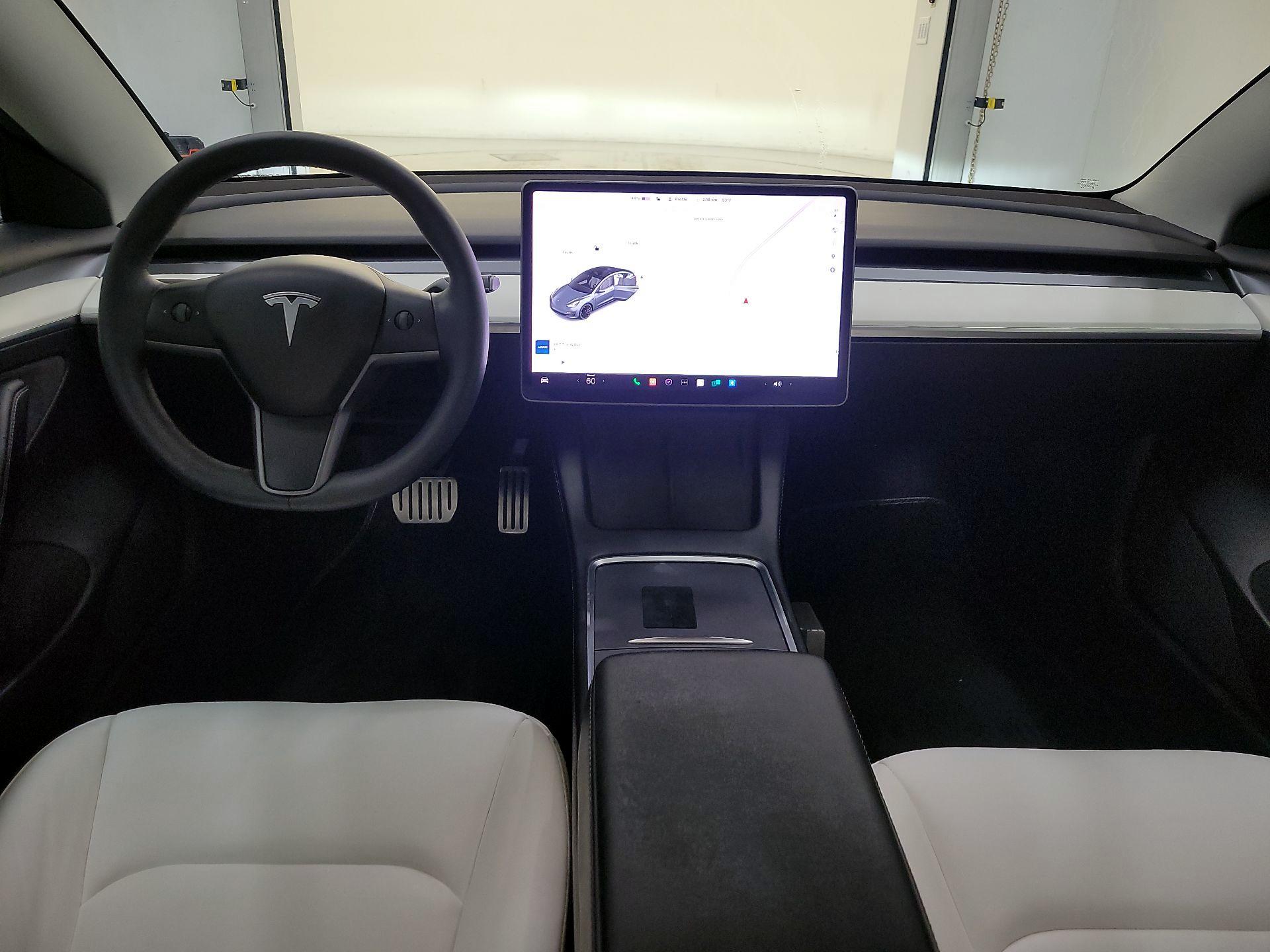 Thumbnail: 2021 Tesla Model 3 - 9