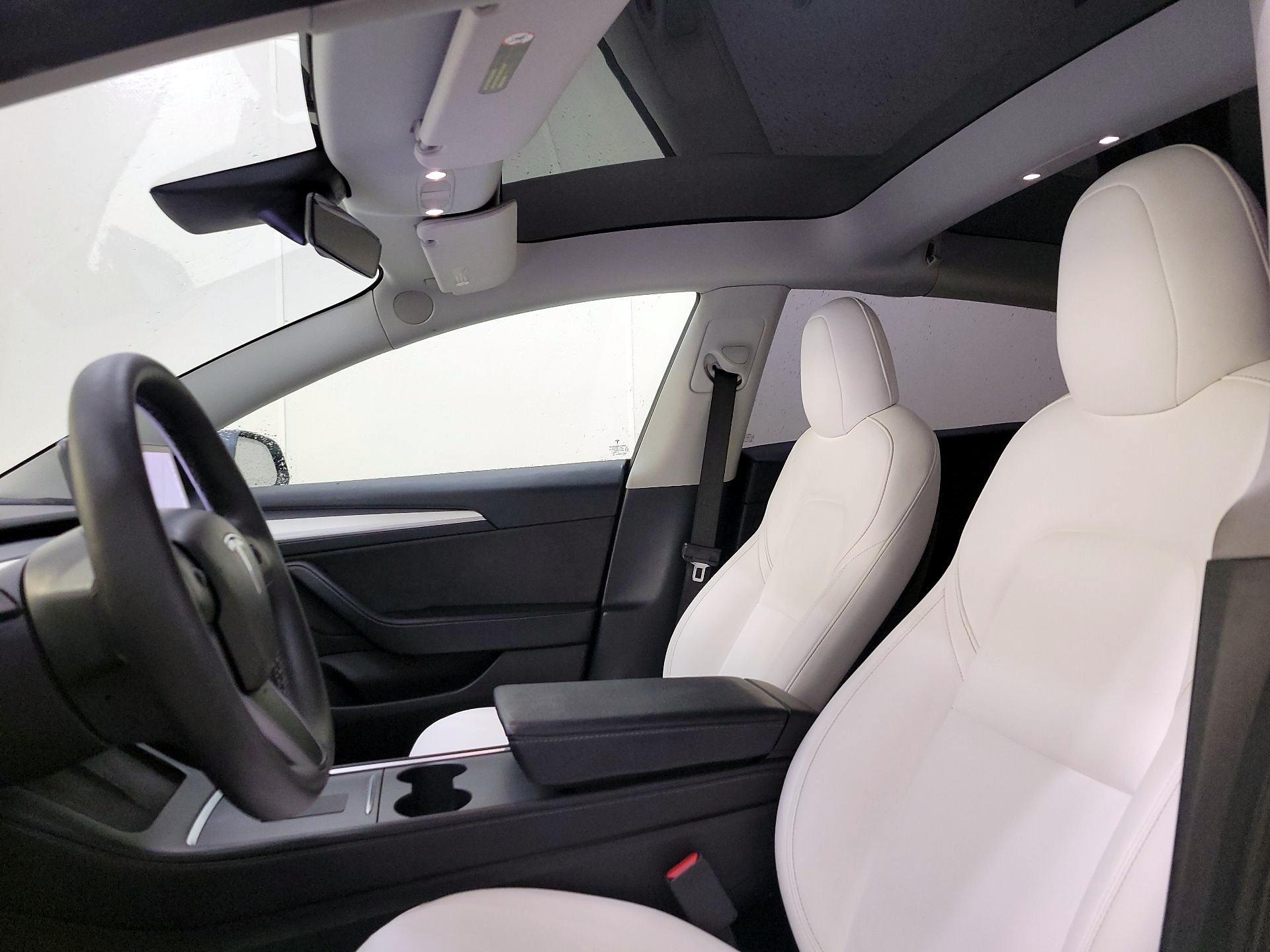 Thumbnail: 2021 Tesla Model 3 - 18