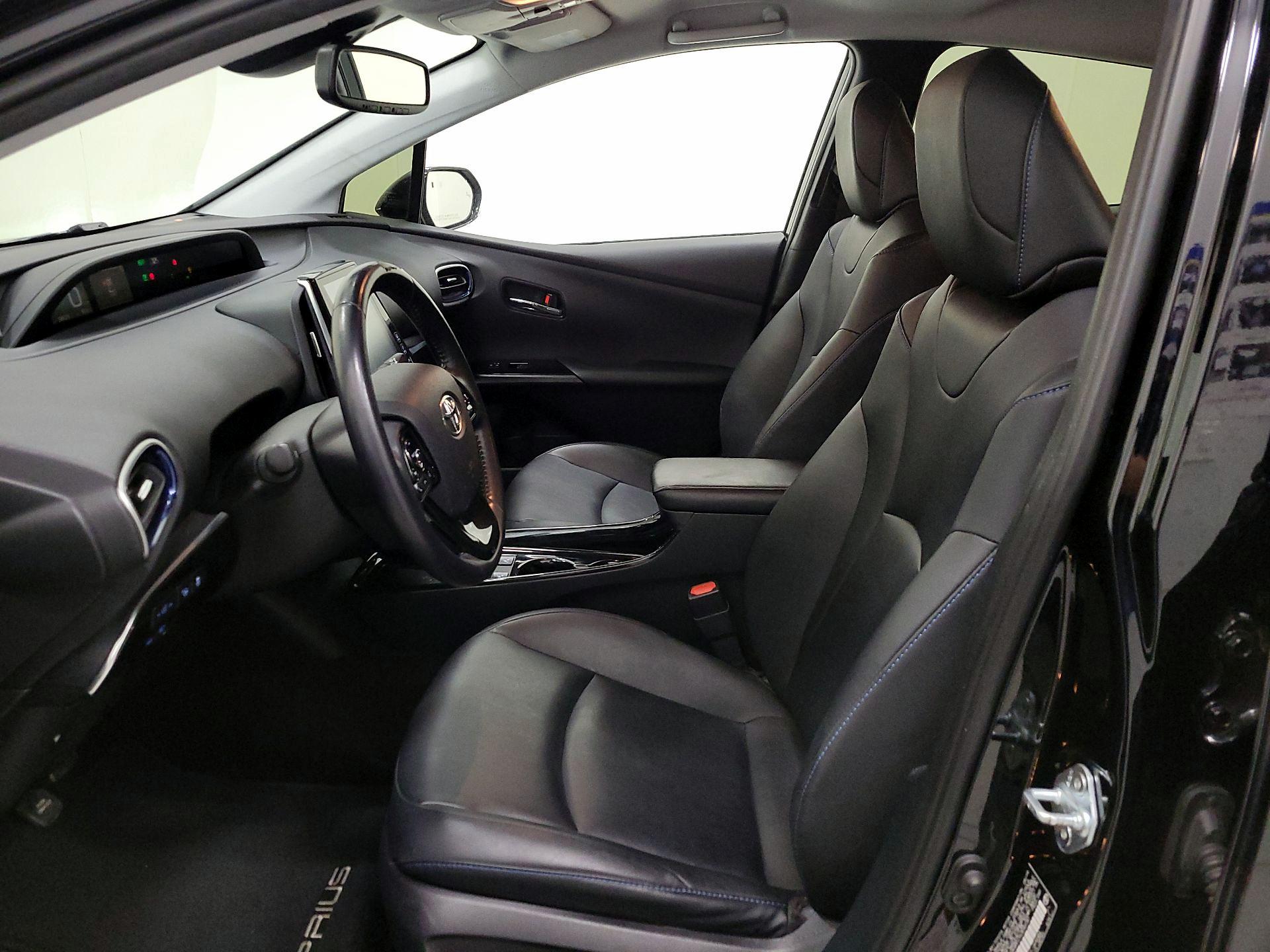 Thumbnail: 2019 Toyota Prius - 11