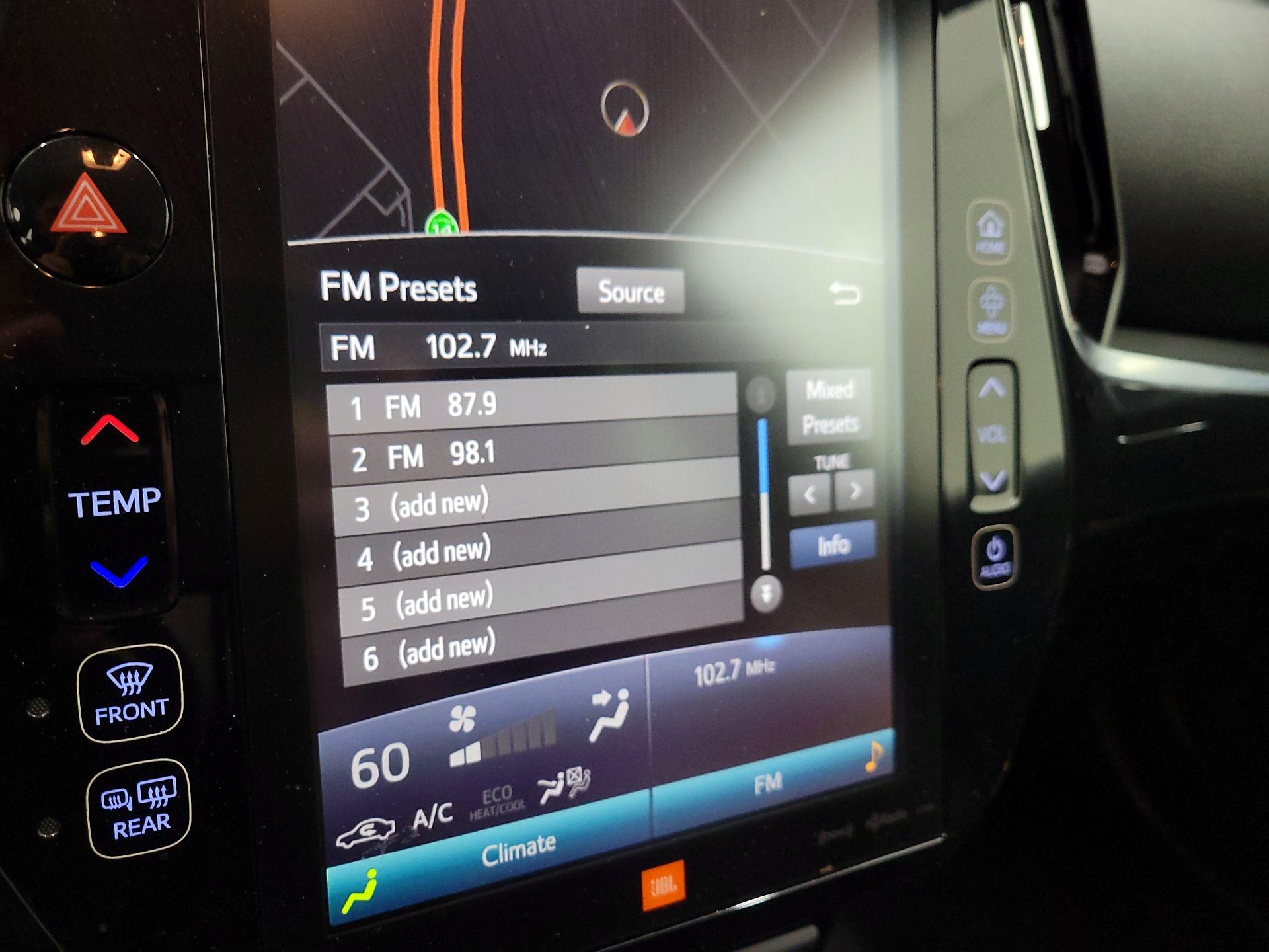 Thumbnail: 2019 Toyota Prius - 16