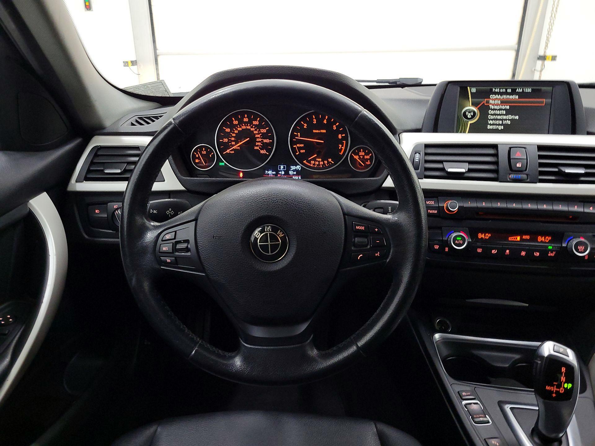 Thumbnail: 2014 BMW 3 Series - 10