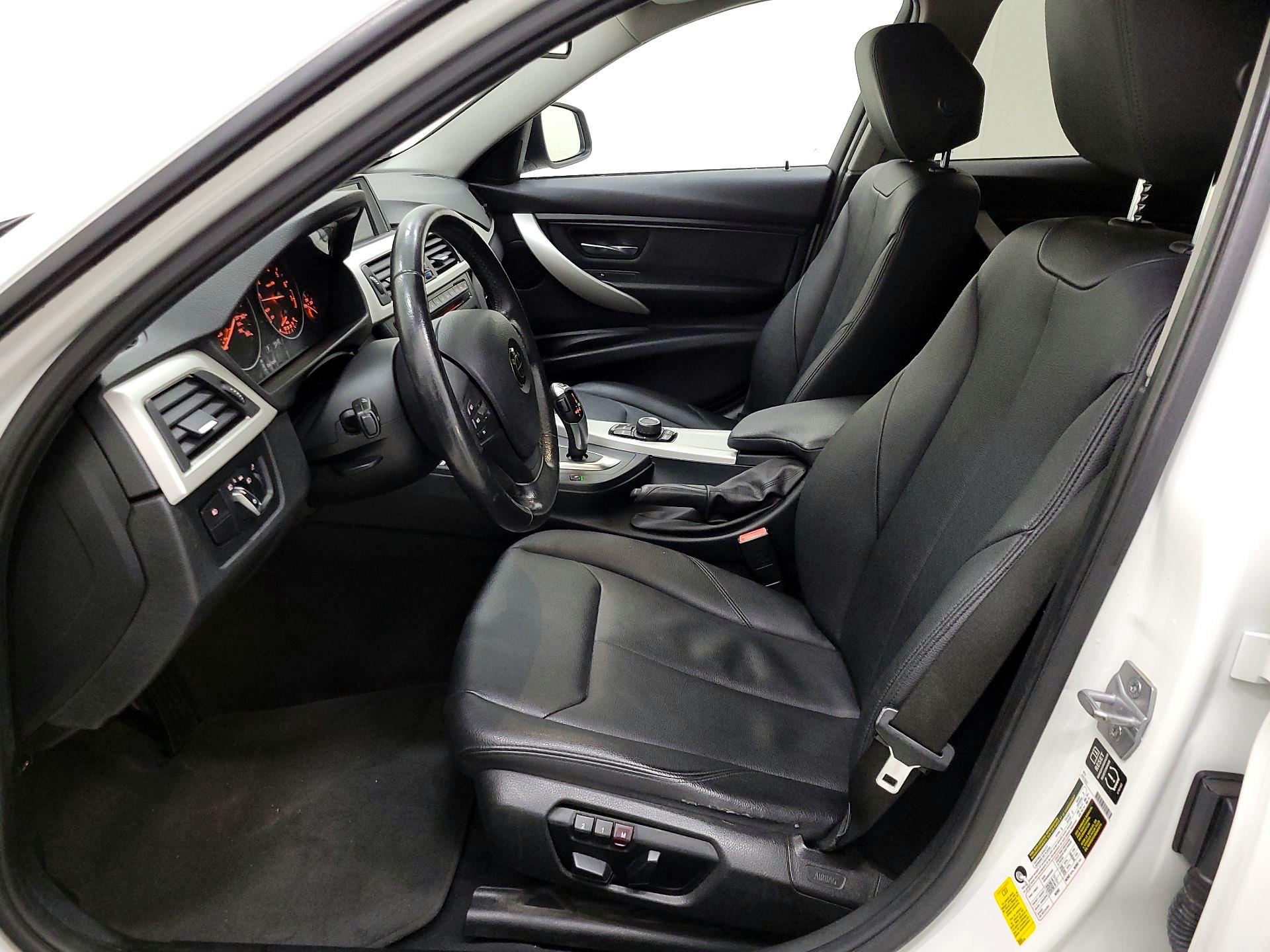 Thumbnail: 2014 BMW 3 Series - 11