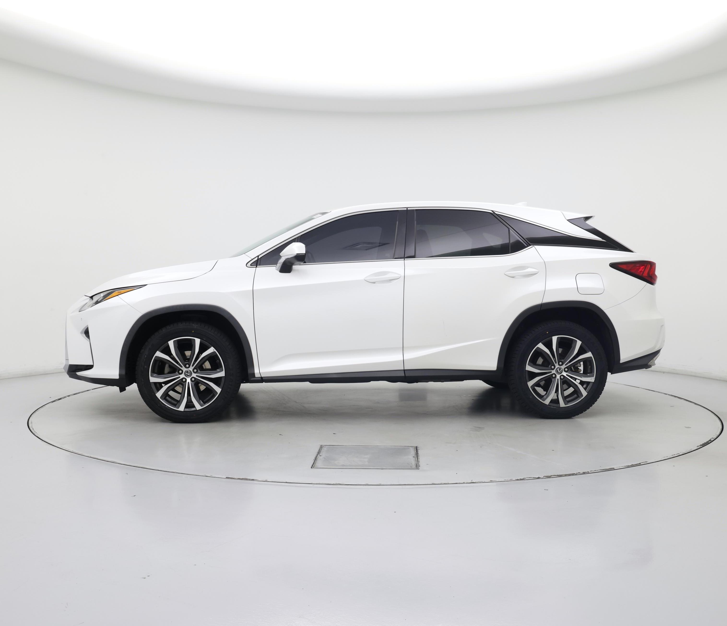 Thumbnail: 2019 Lexus RX - 3