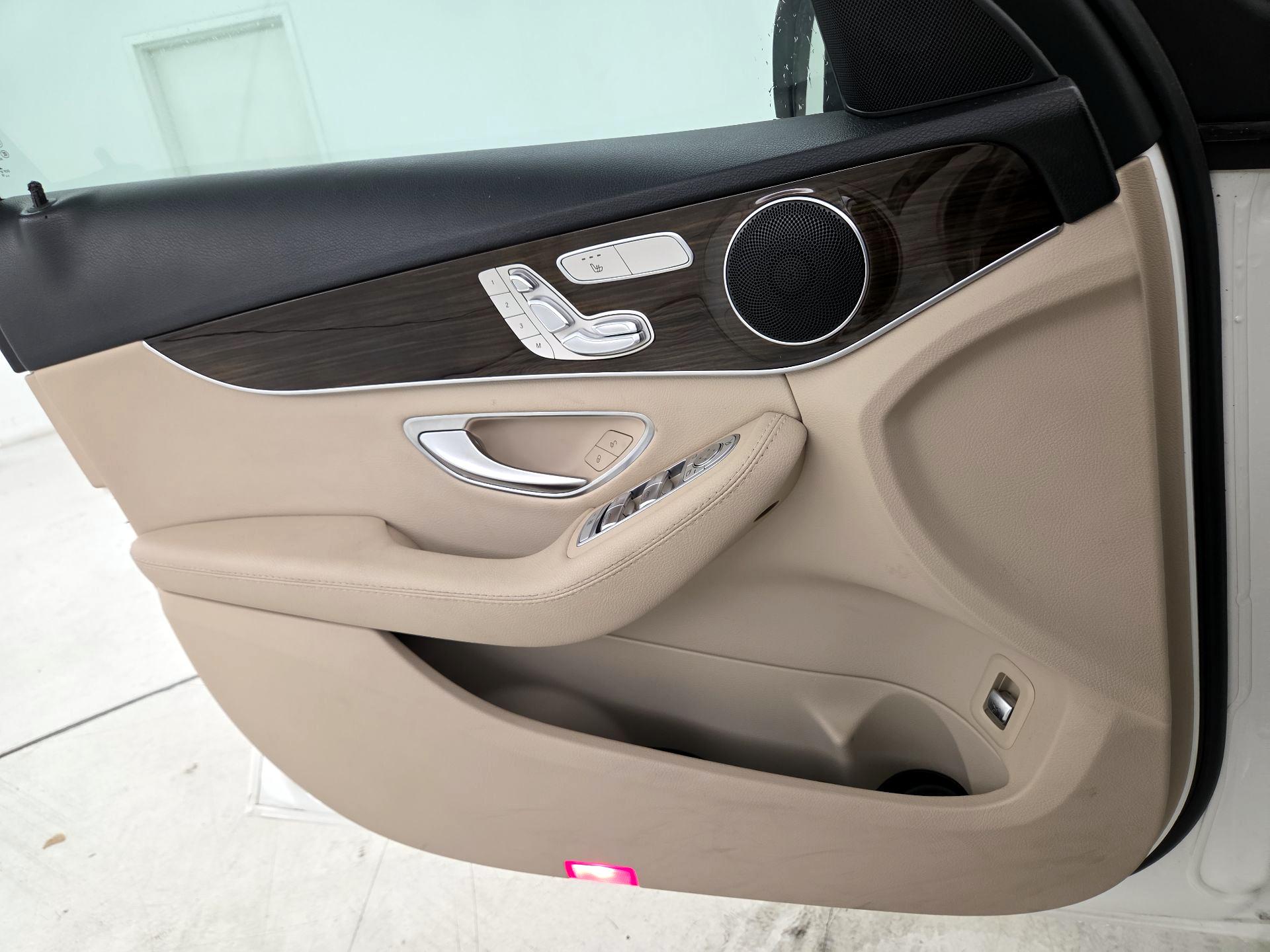 Thumbnail: 2018 Mercedes-Benz C-Class - 12