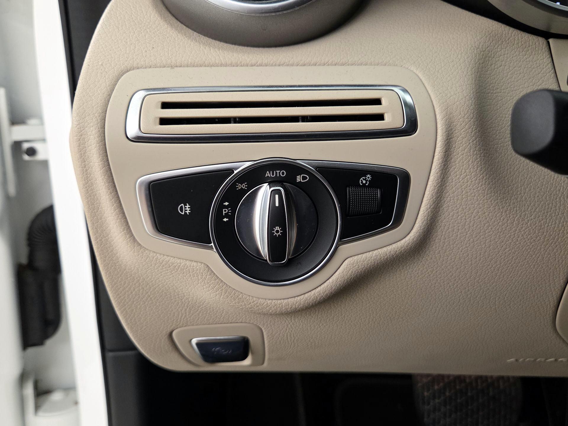 Thumbnail: 2018 Mercedes-Benz C-Class - 13