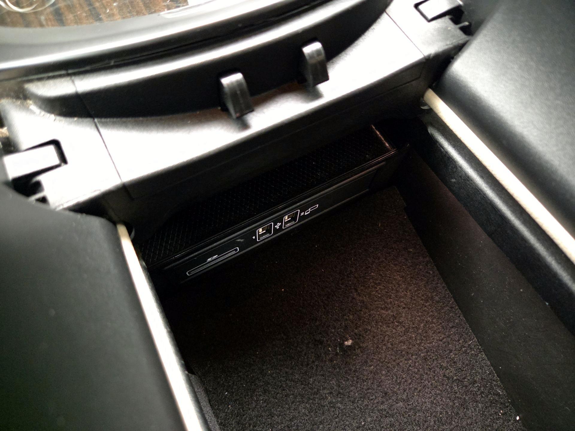 Thumbnail: 2018 Mercedes-Benz C-Class - 18