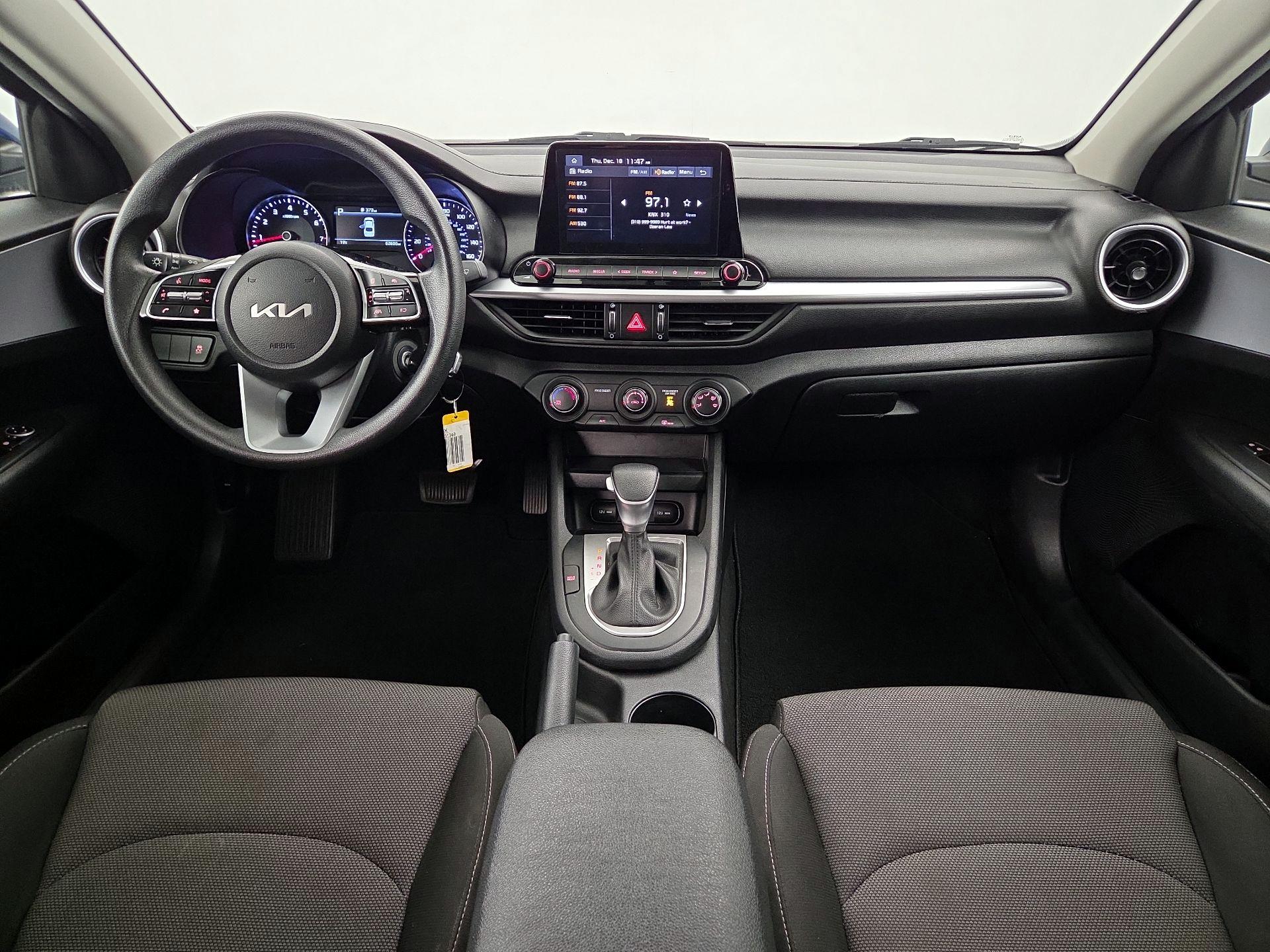 Thumbnail: 2023 Kia Forte - 9