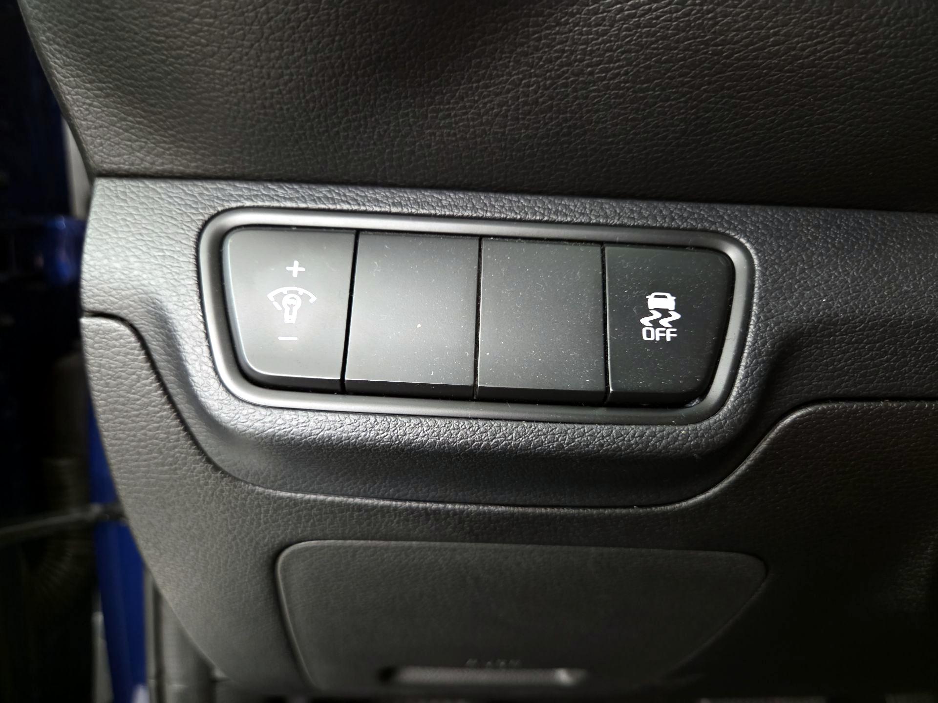 Thumbnail: 2023 Kia Forte - 13