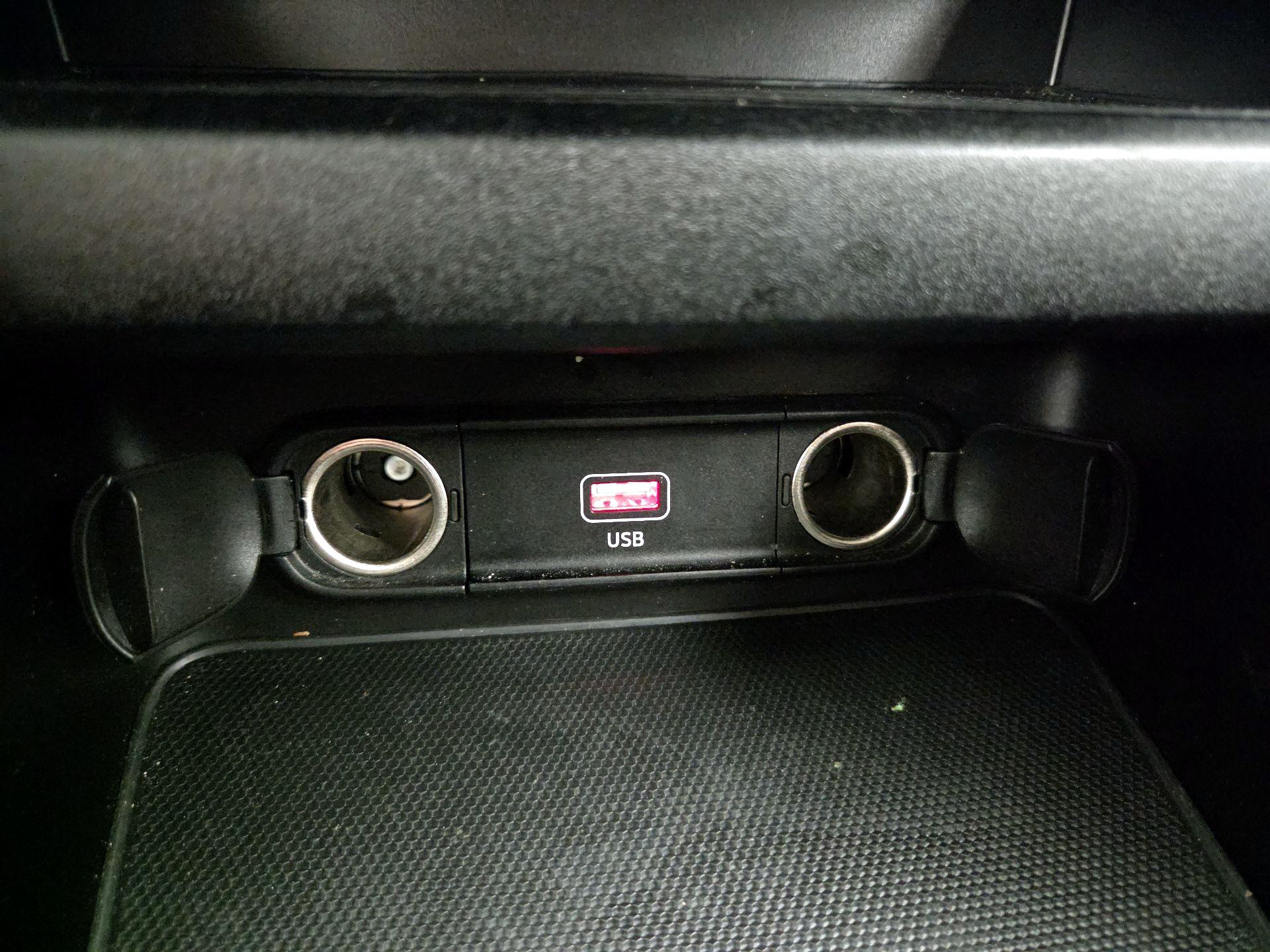 Thumbnail: 2023 Kia Forte - 18