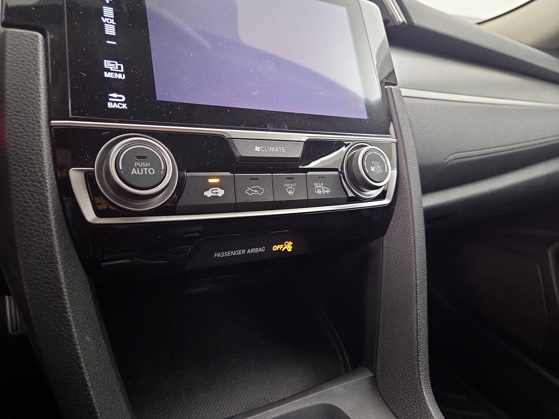 Thumbnail: 2016 Honda Civic - 16