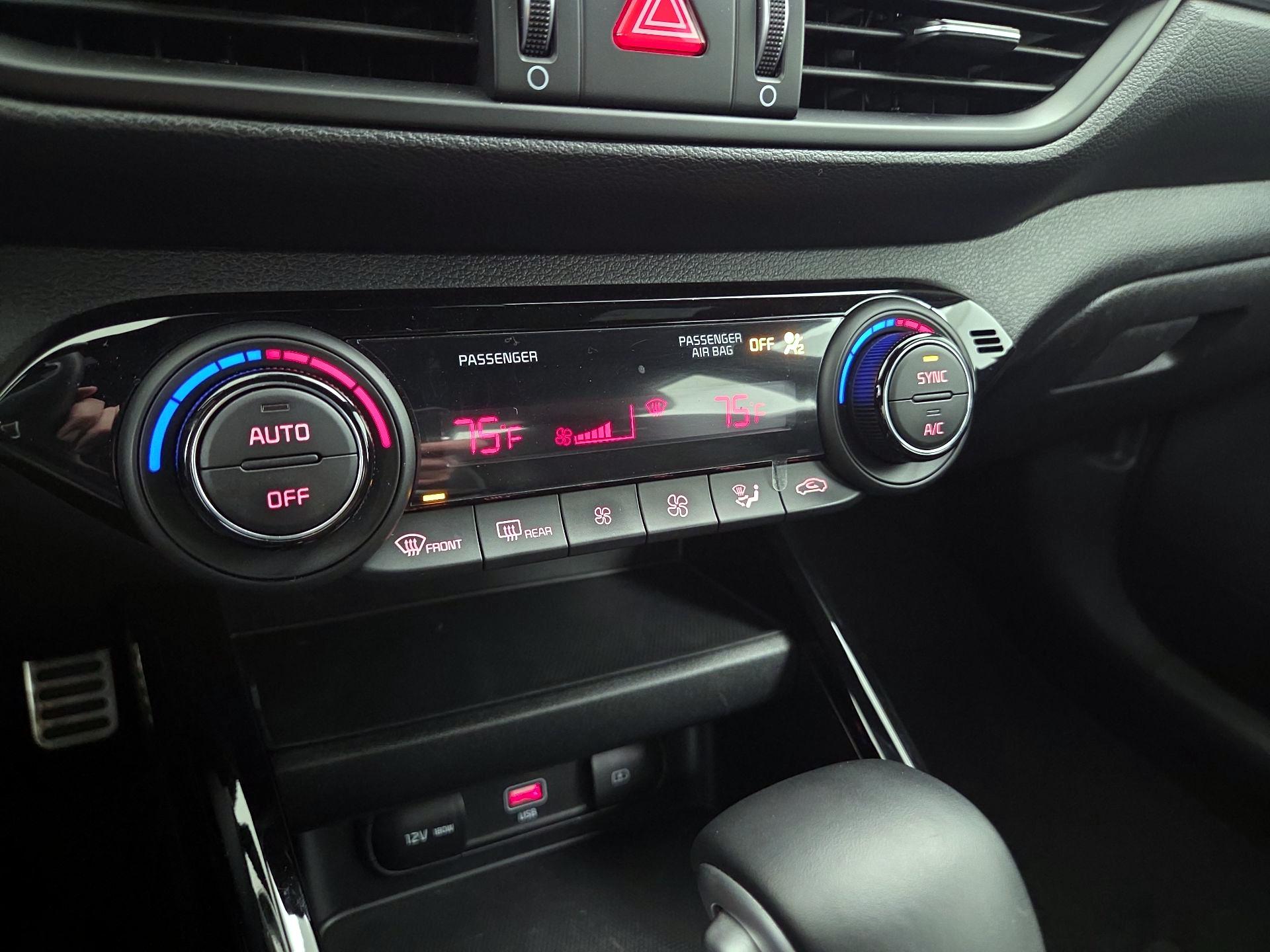 Thumbnail: 2023 Kia Forte - 17