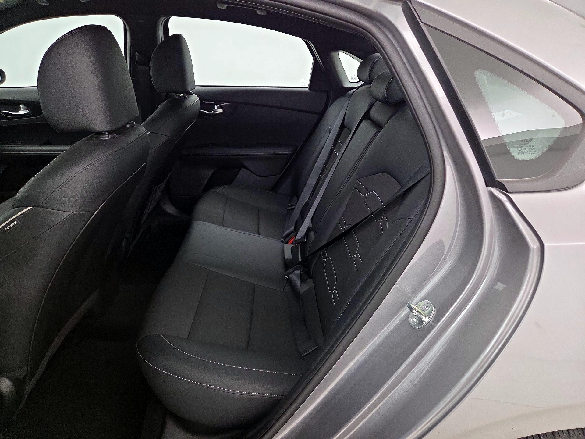 Thumbnail: 2023 Kia Forte - 20