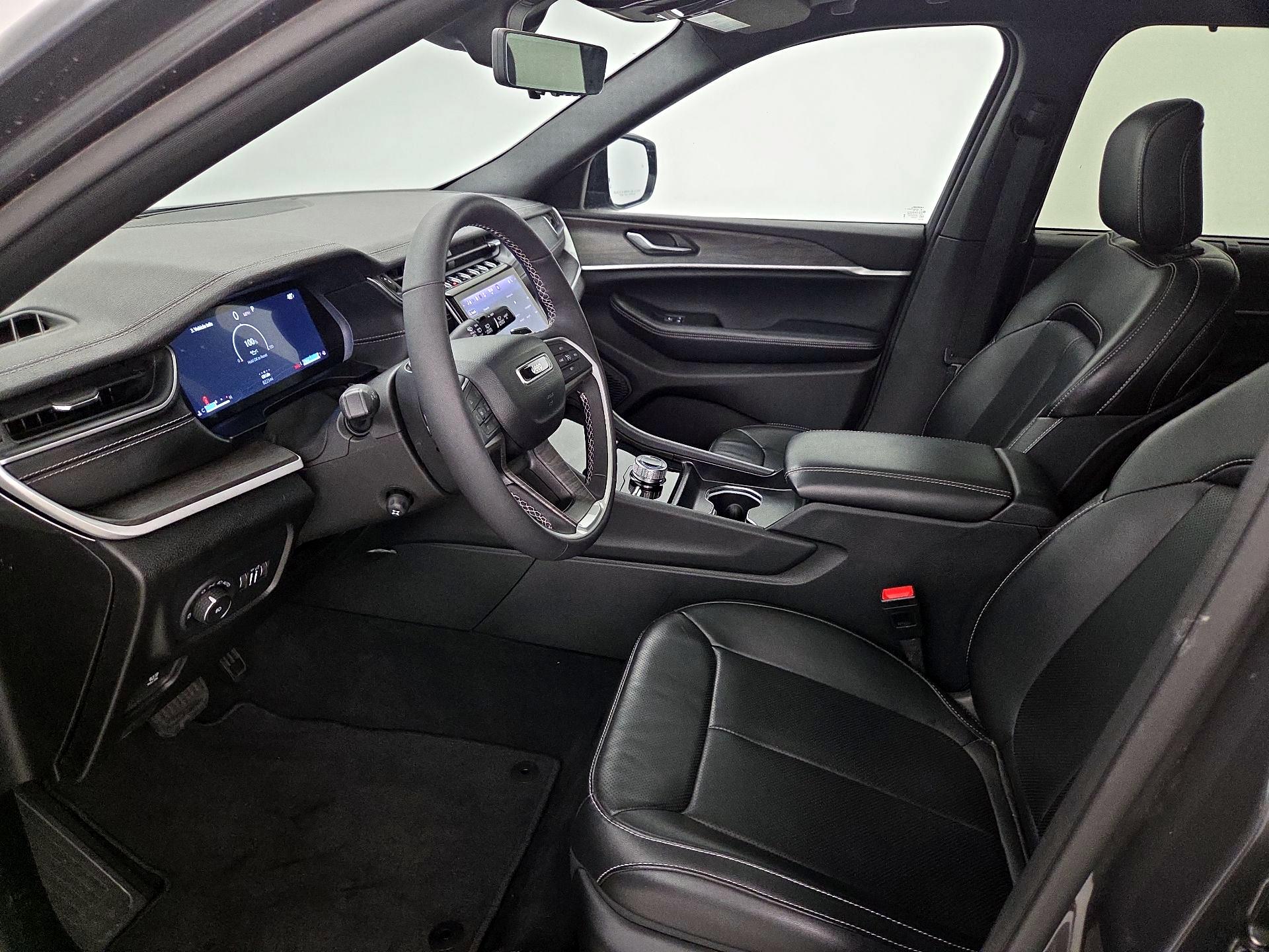 Thumbnail: 2024 Jeep Grand Cherokee - 11