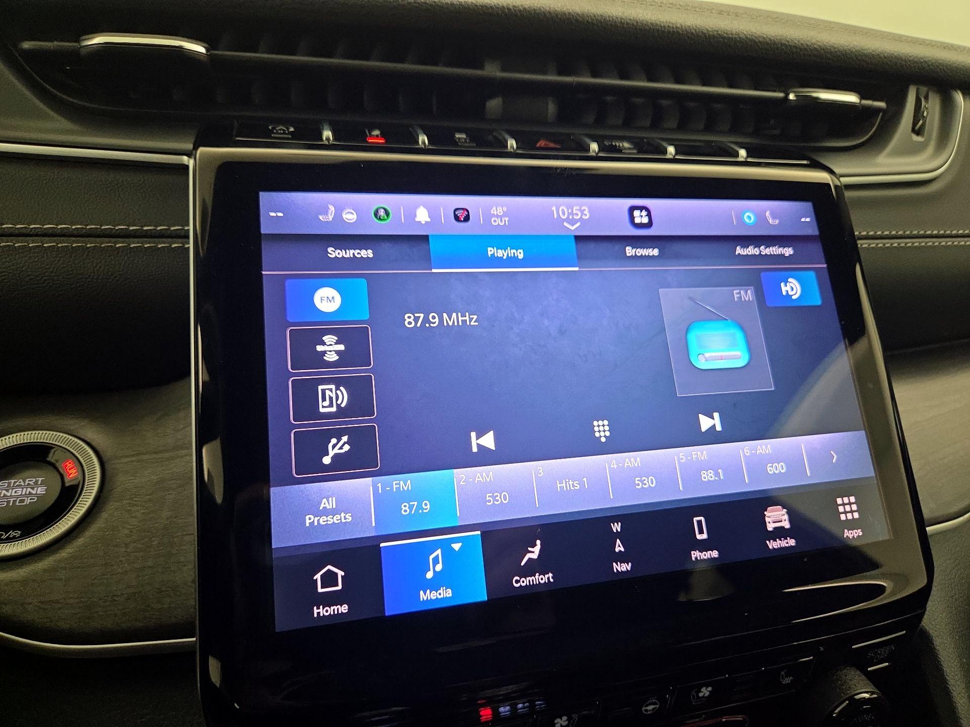 Thumbnail: 2024 Jeep Grand Cherokee - 16