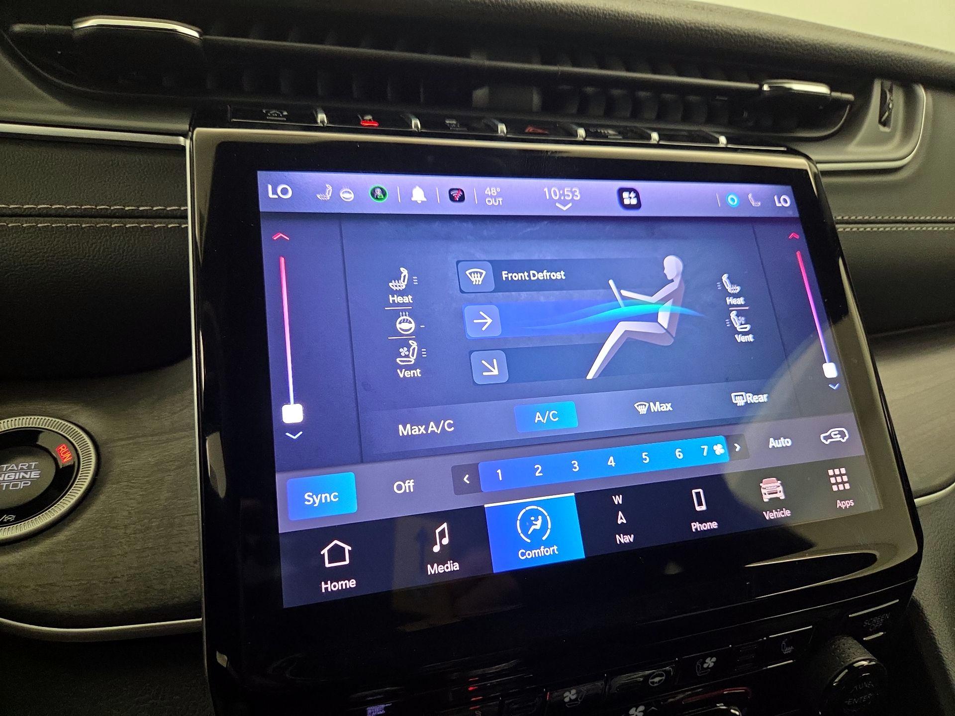 Thumbnail: 2024 Jeep Grand Cherokee - 17