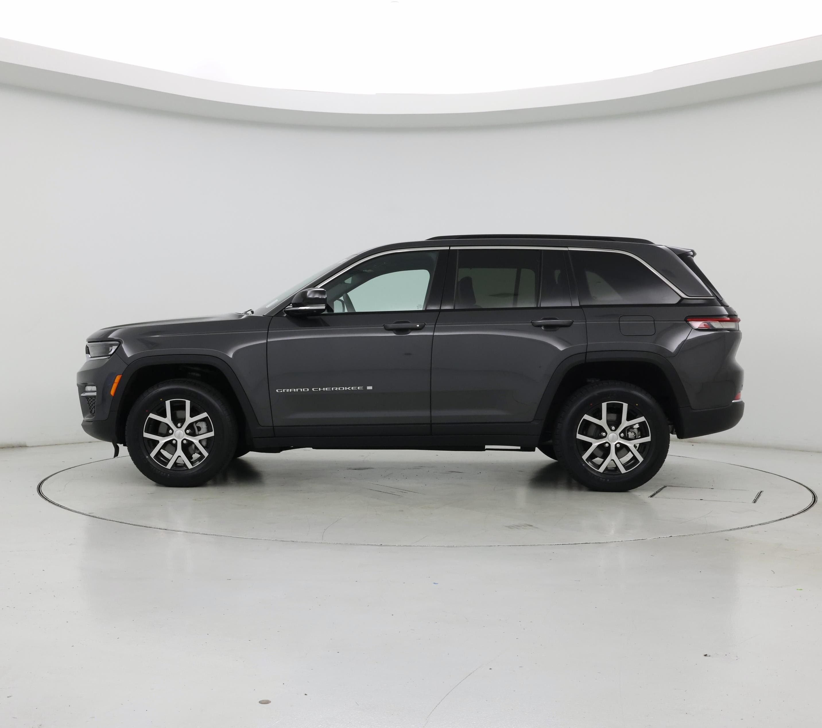 Thumbnail: 2024 Jeep Grand Cherokee - 3