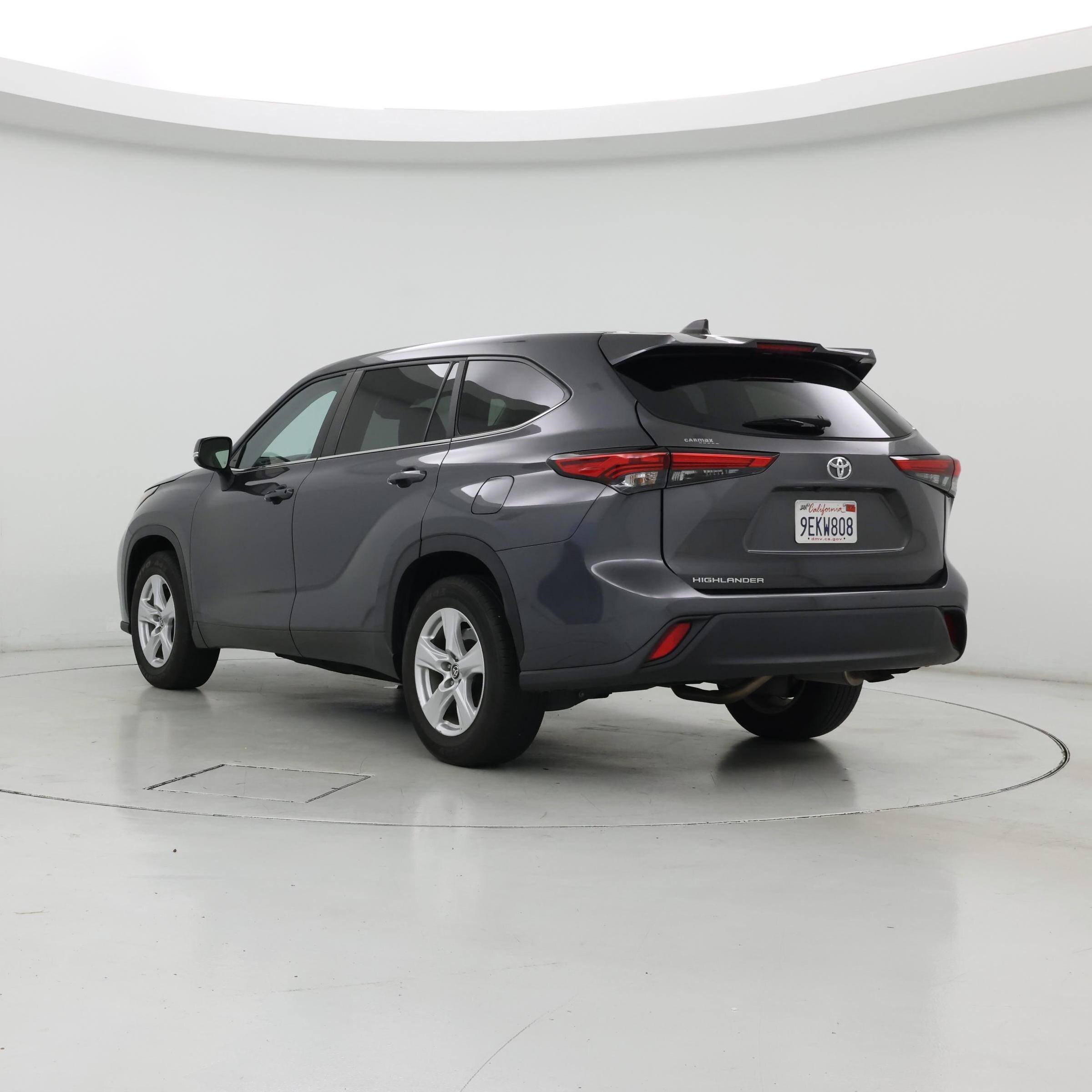 Thumbnail: 2023 Toyota Highlander - 2