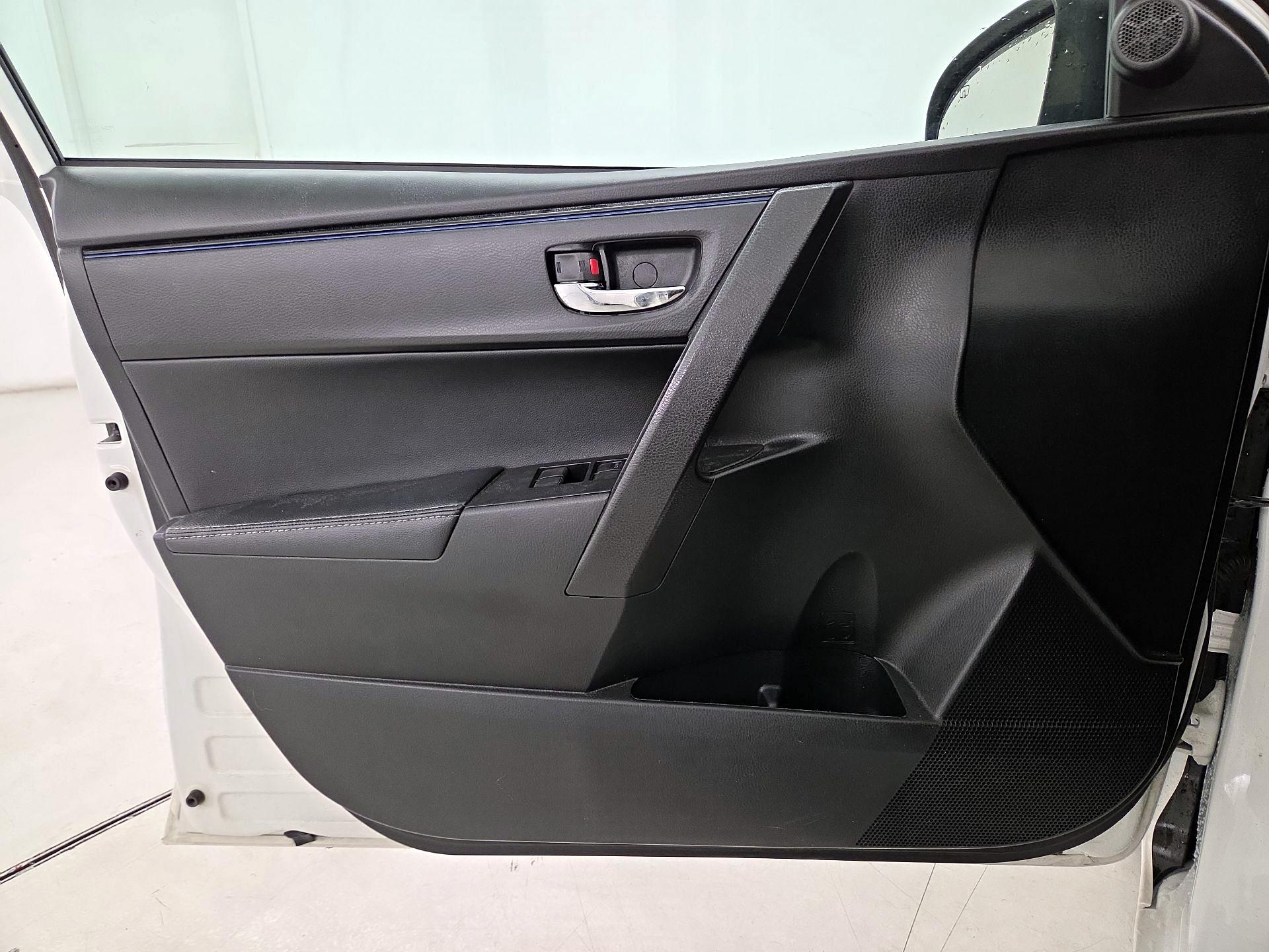 Thumbnail: 2019 Toyota Corolla - 12