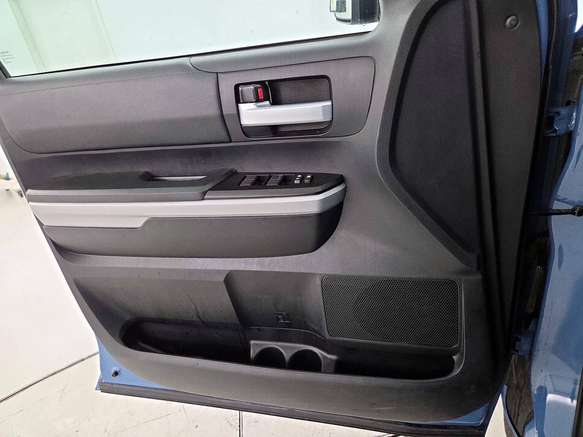 Thumbnail: 2021 Toyota Tundra - 12