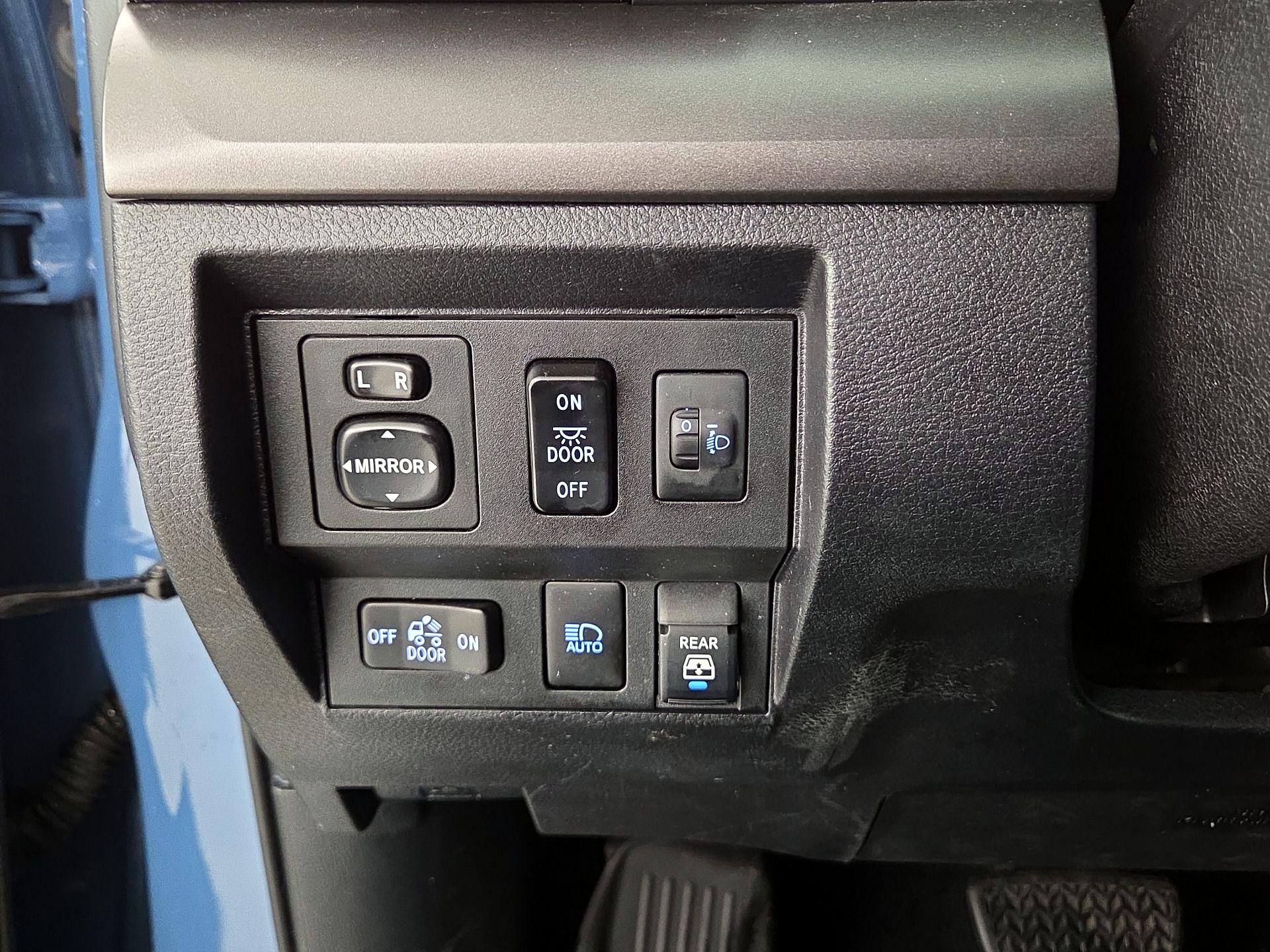 Thumbnail: 2021 Toyota Tundra - 13