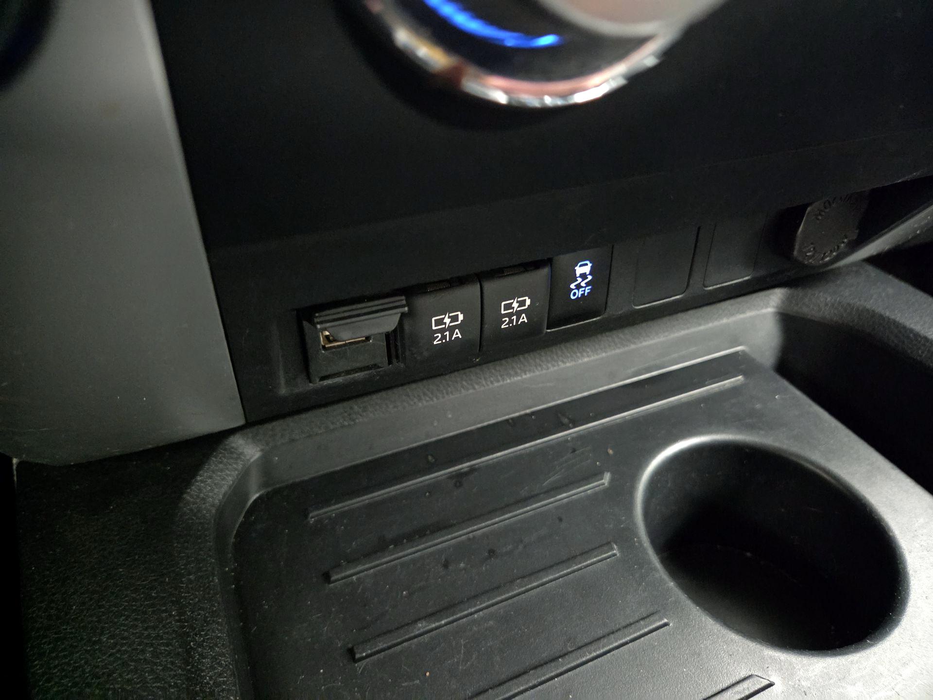 Thumbnail: 2021 Toyota Tundra - 18