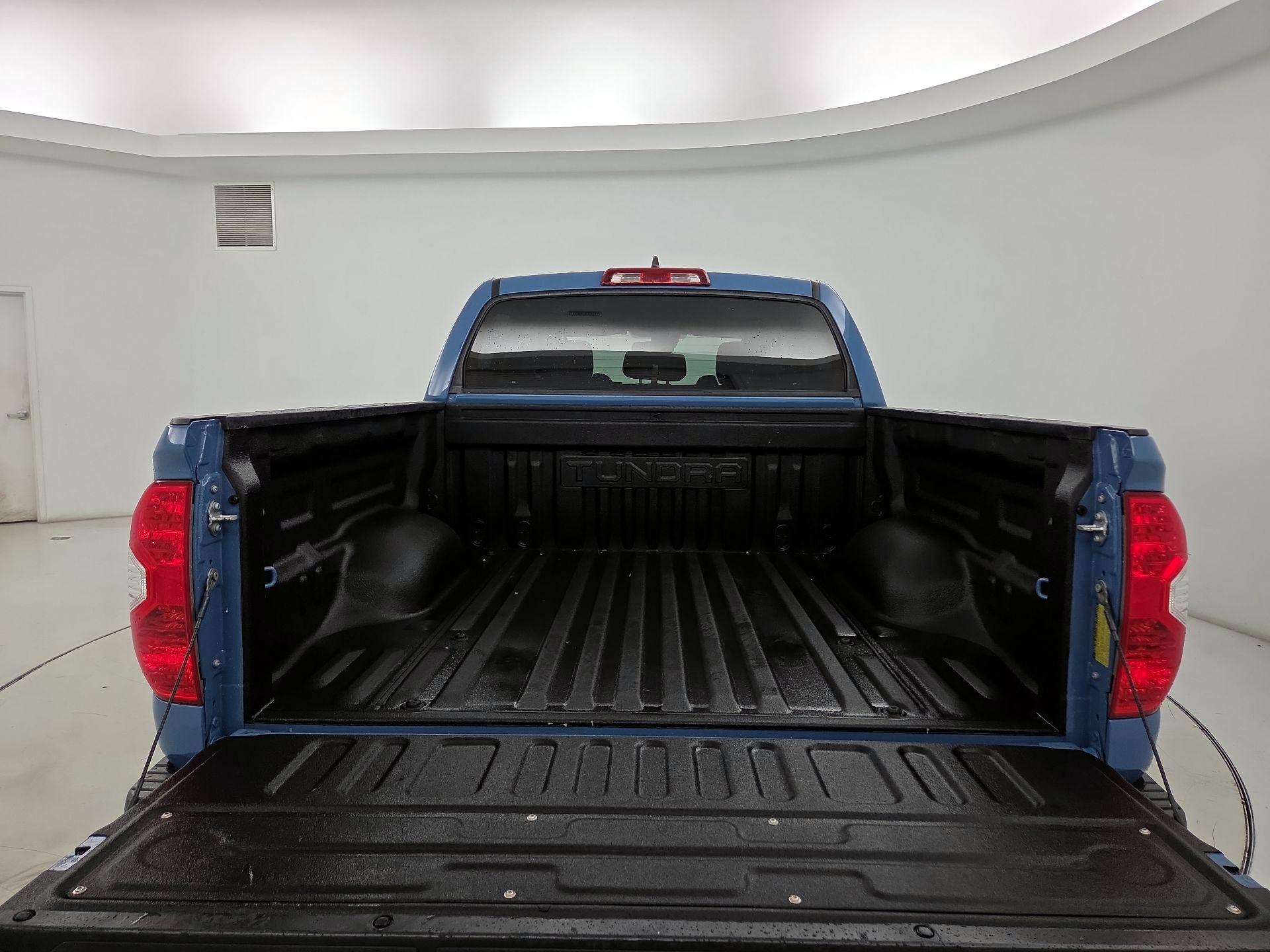 Thumbnail: 2021 Toyota Tundra - 20