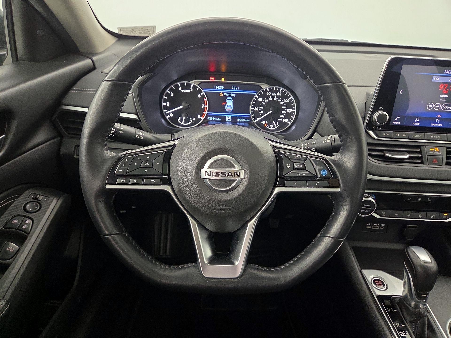 Thumbnail: 2019 Nissan Altima - 10