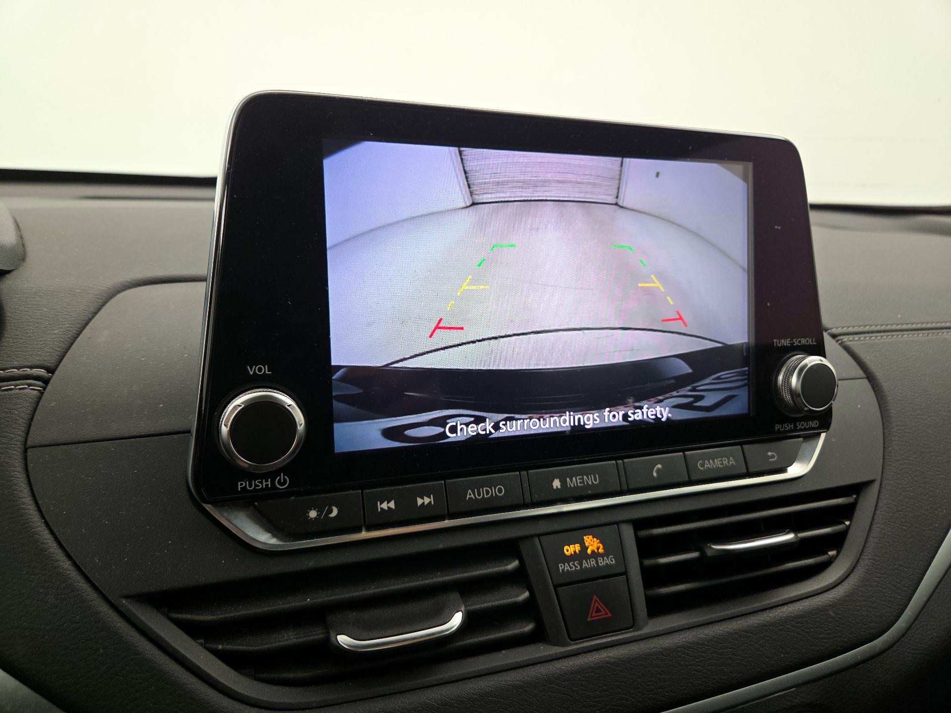 Thumbnail: 2019 Nissan Altima - 14