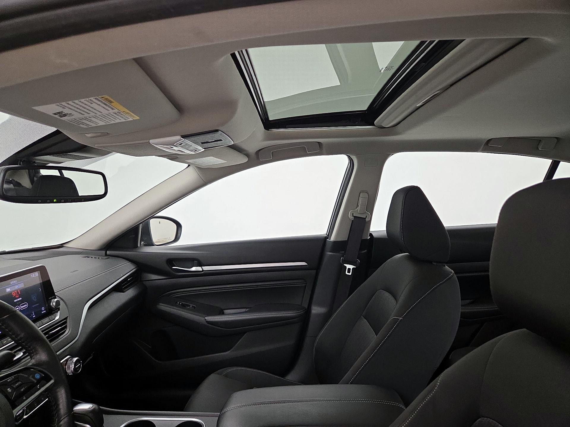 Thumbnail: 2019 Nissan Altima - 19