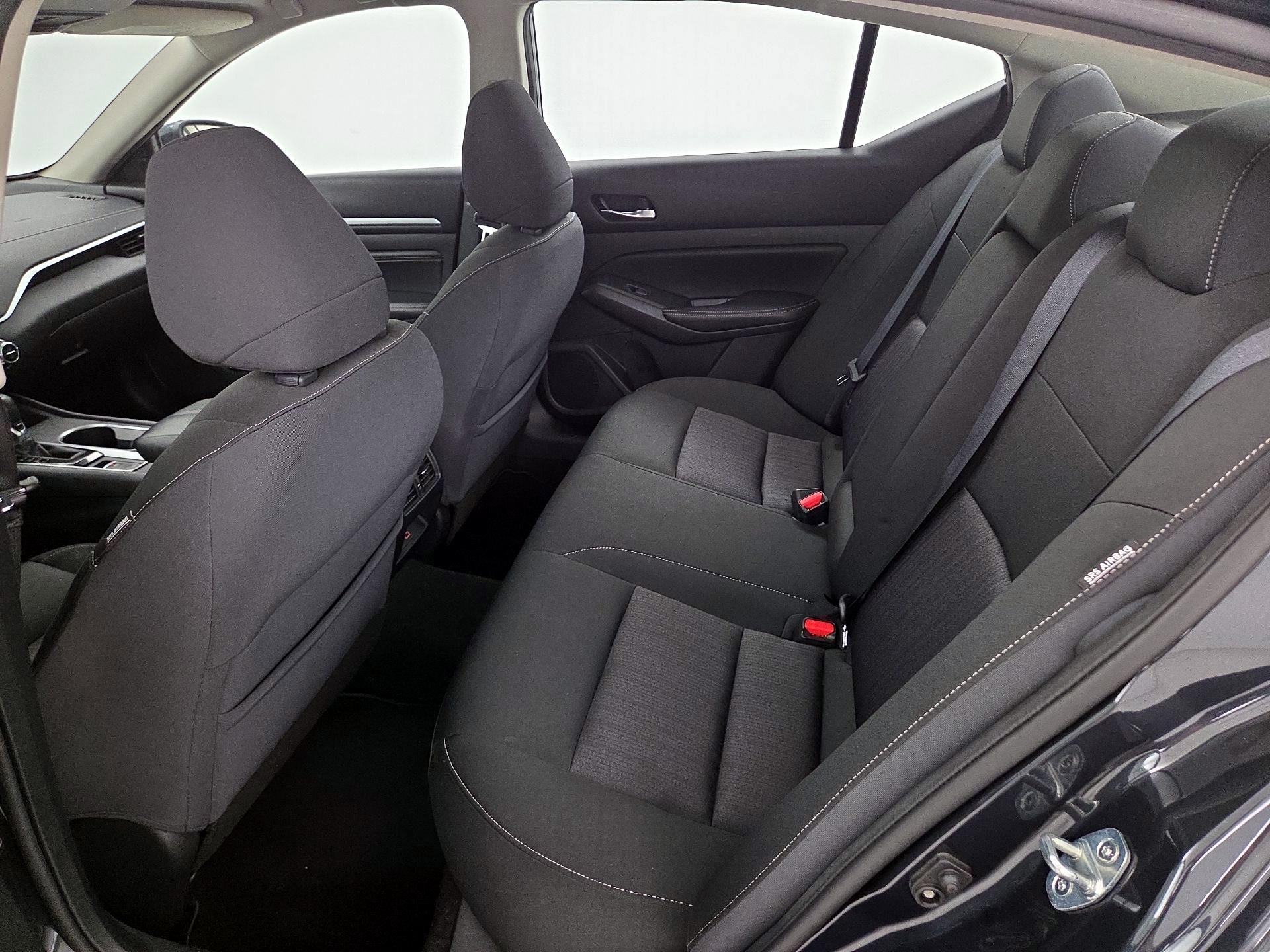 Thumbnail: 2019 Nissan Altima - 20