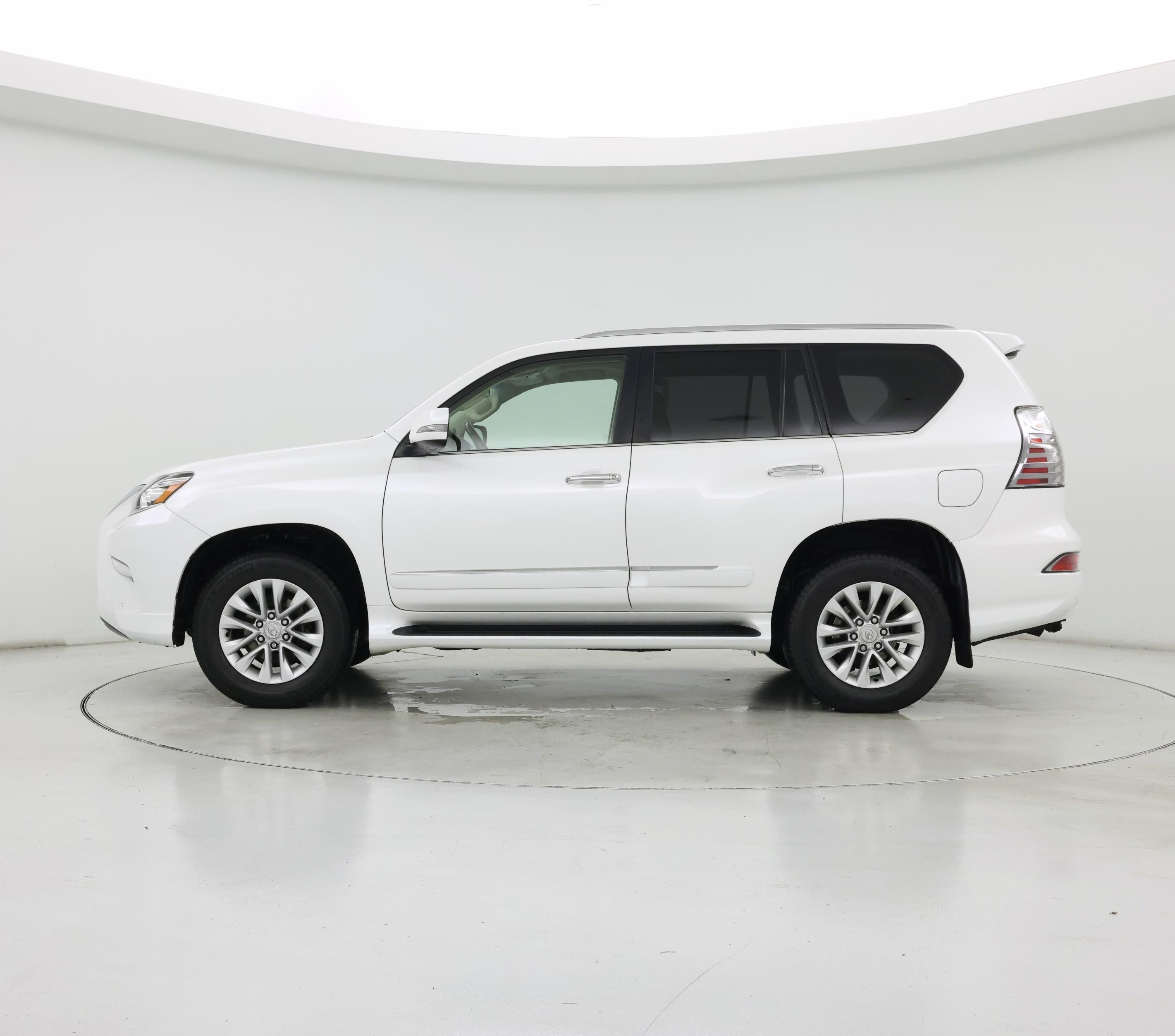 Thumbnail: 2019 Lexus GX - 3