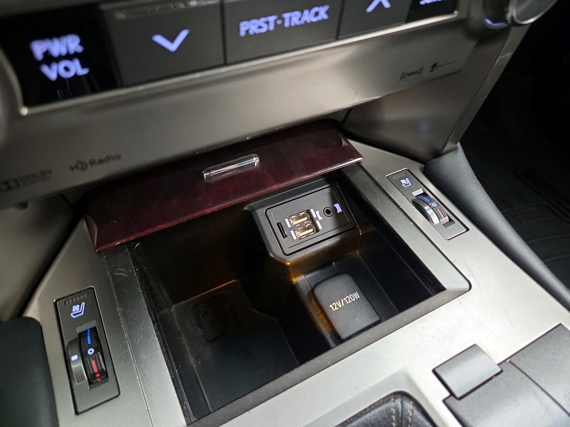 Thumbnail: 2020 Lexus GX - 19