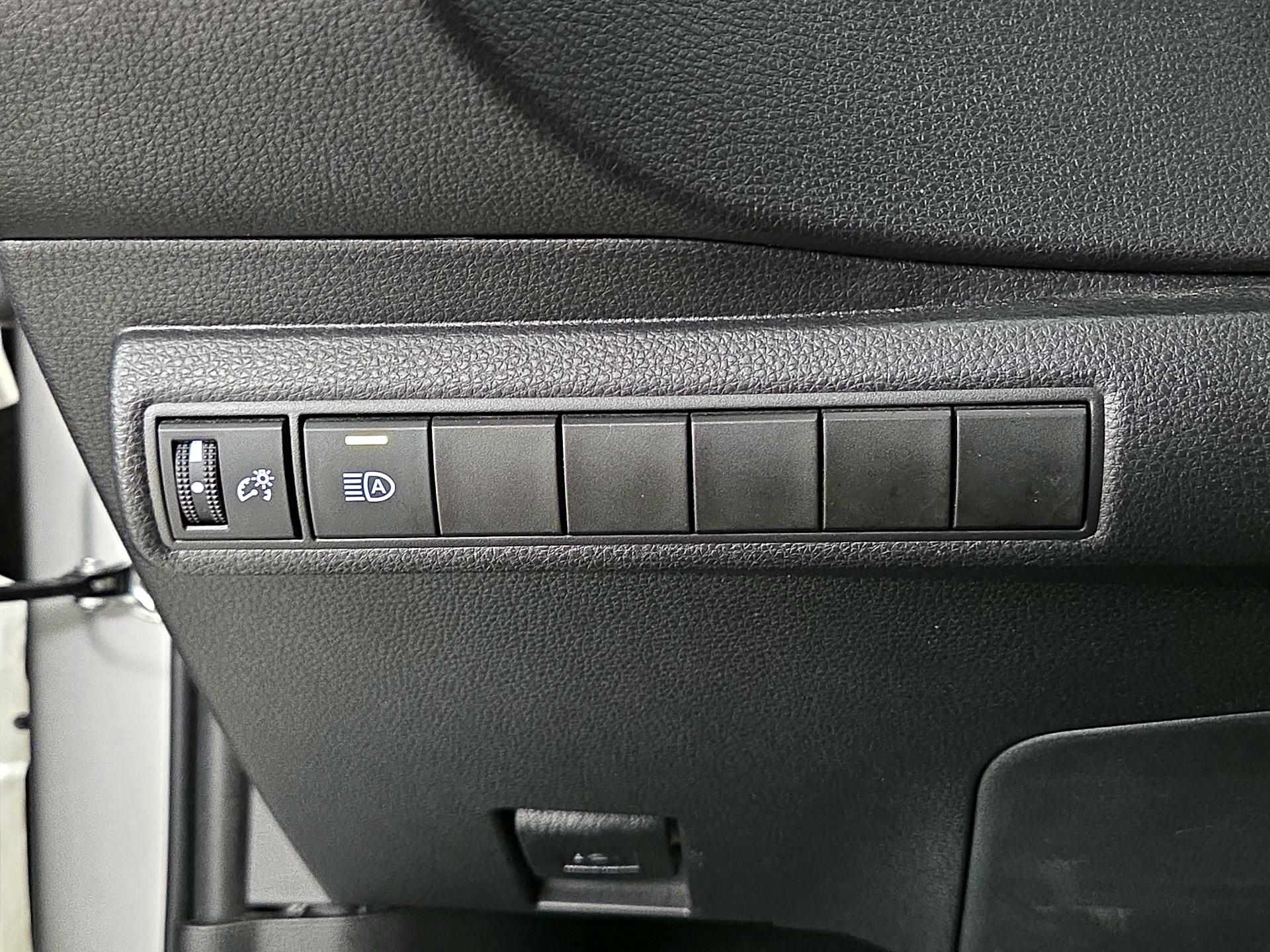 Thumbnail: 2021 Toyota Corolla - 13