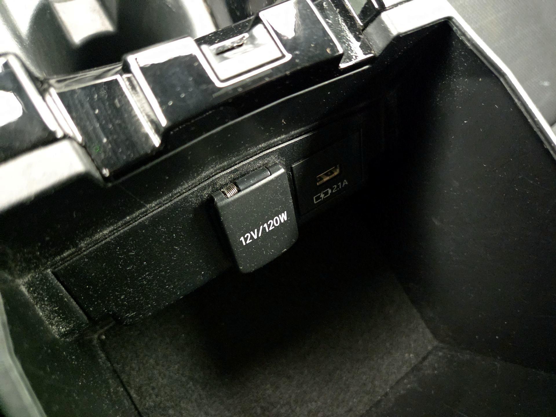 Thumbnail: 2021 Toyota Corolla - 18