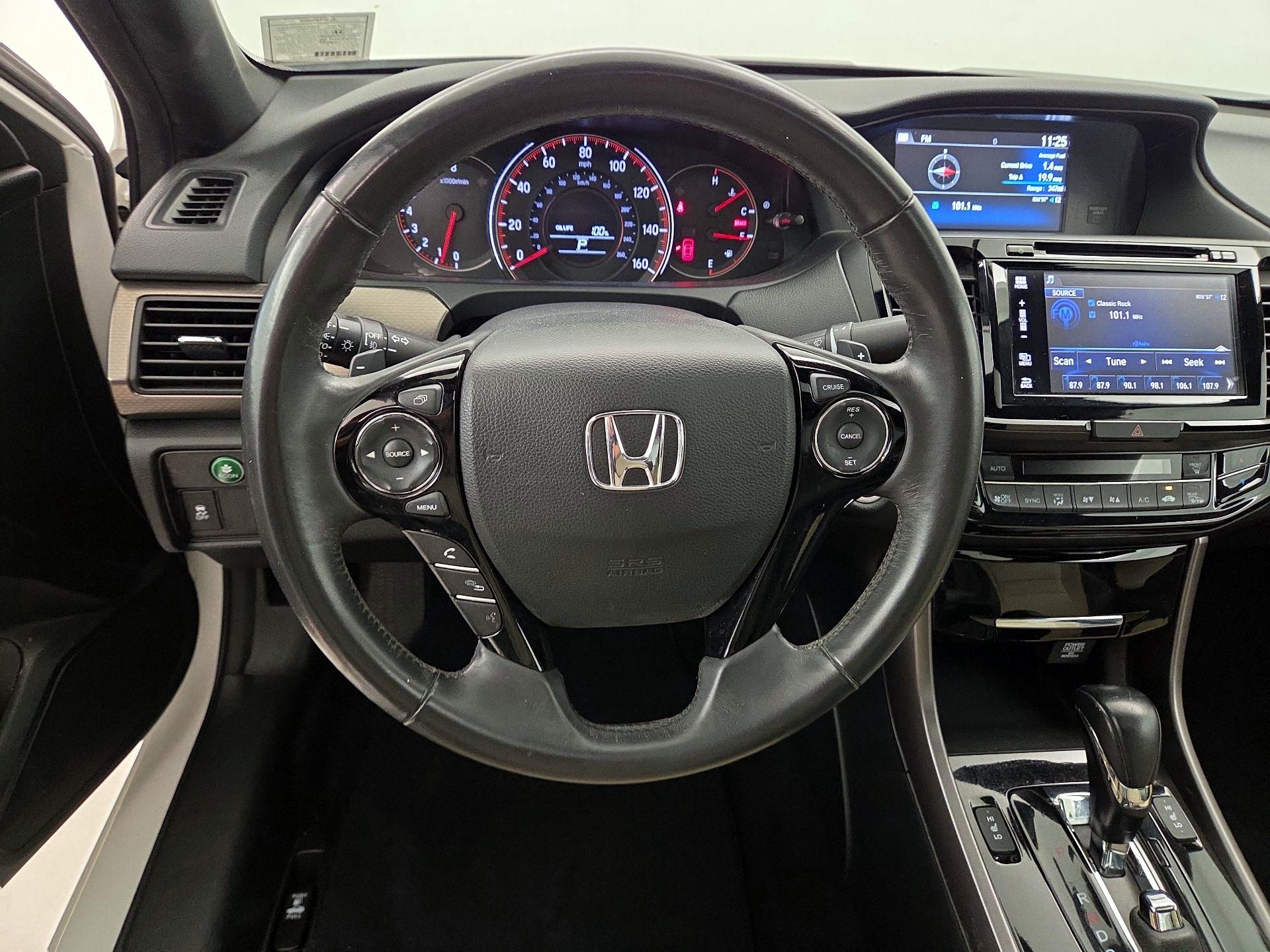 Thumbnail: 2017 Honda Accord - 10