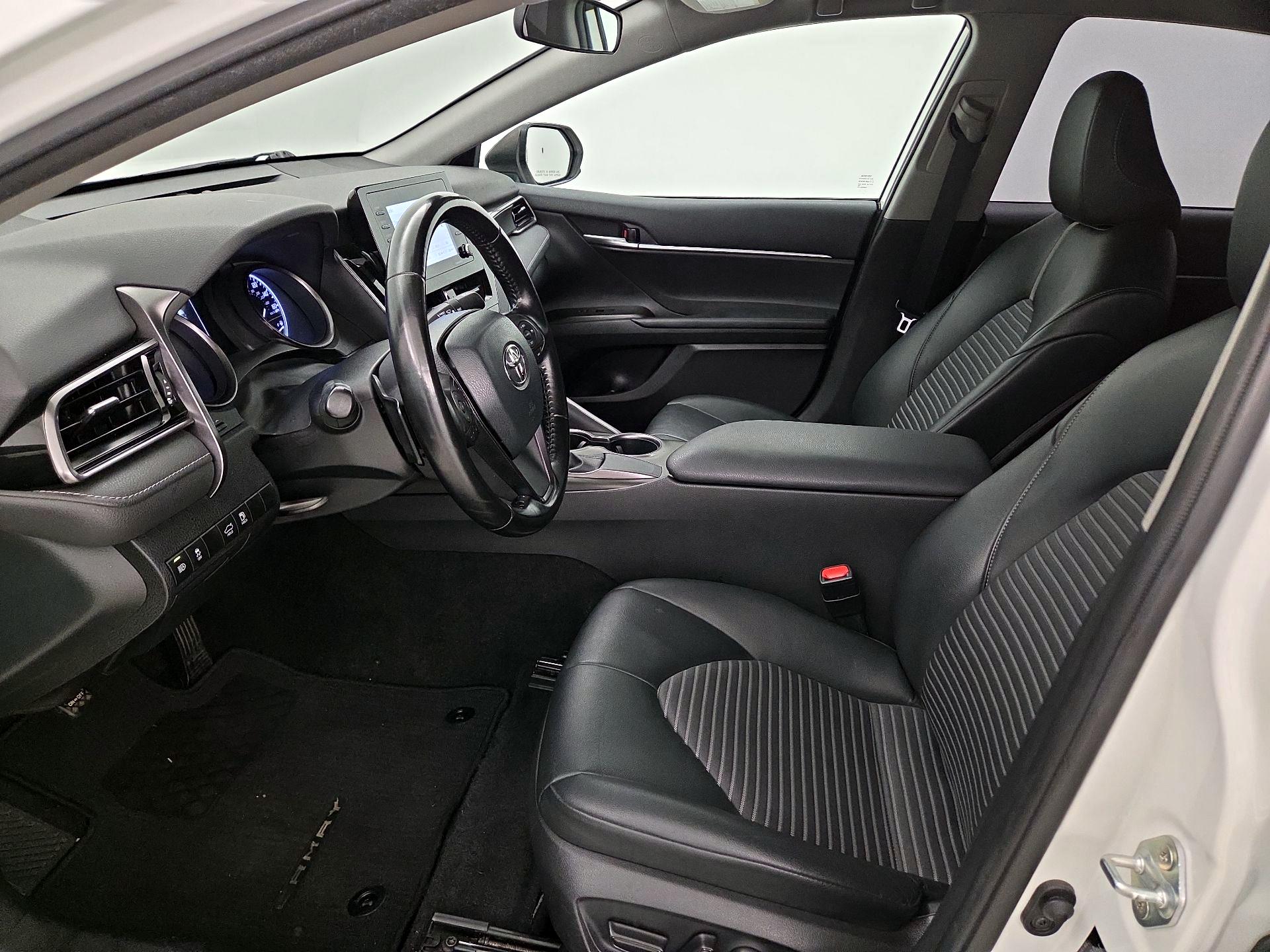 Thumbnail: 2021 Toyota Camry - 11