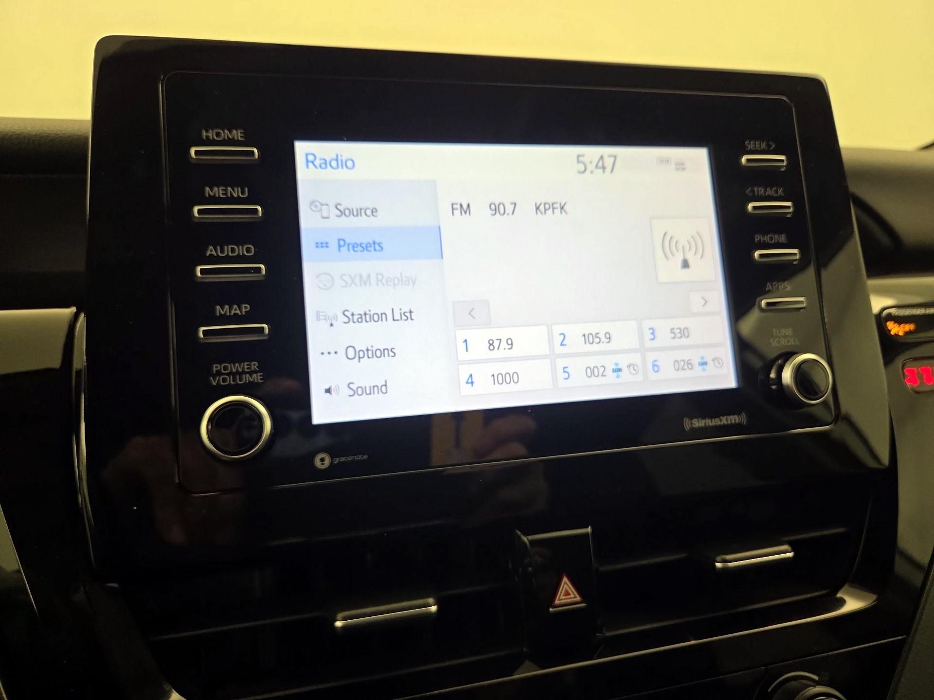 Thumbnail: 2021 Toyota Camry - 15