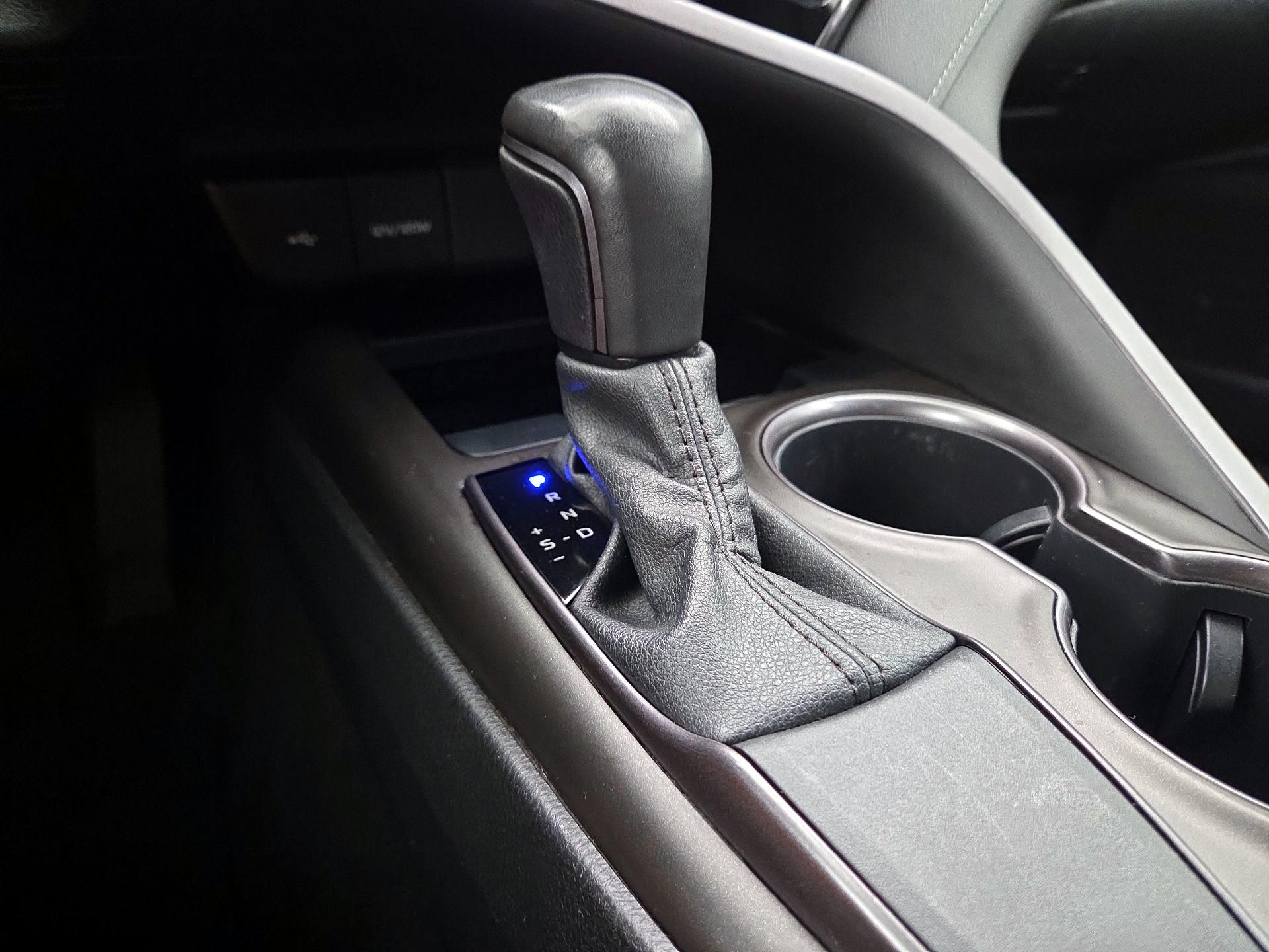 Thumbnail: 2021 Toyota Camry - 17