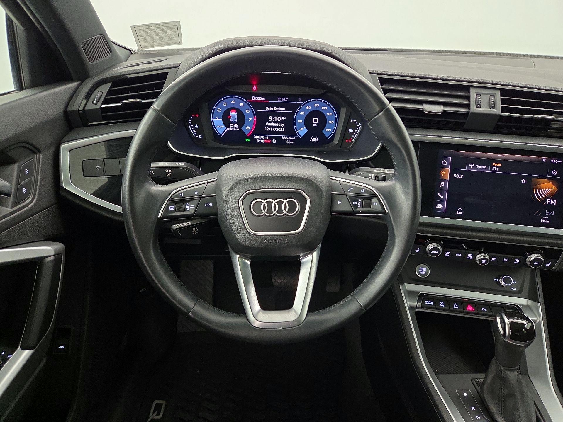 Thumbnail: 2020 Audi Q3 - 10