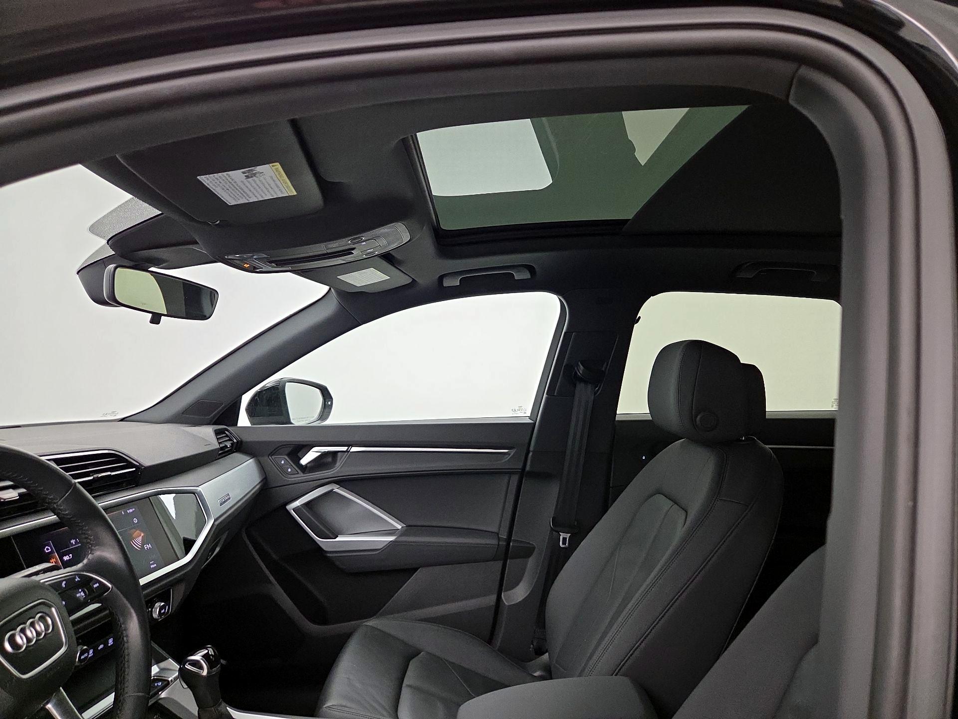 Thumbnail: 2020 Audi Q3 - 19