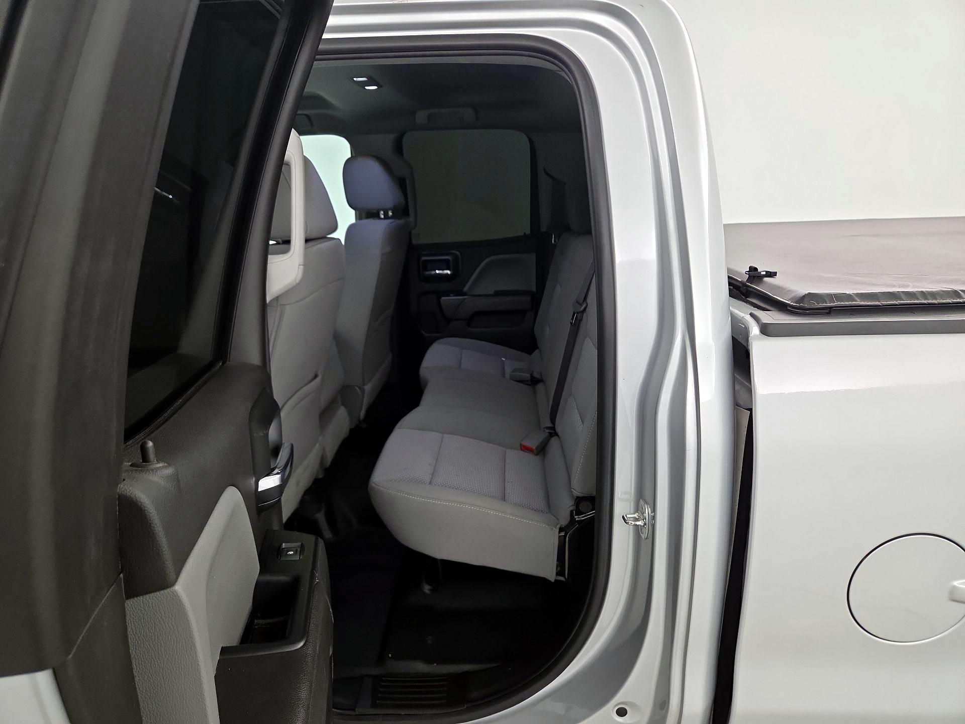 Thumbnail: 2017 Chevrolet Silverado 3500 - 18