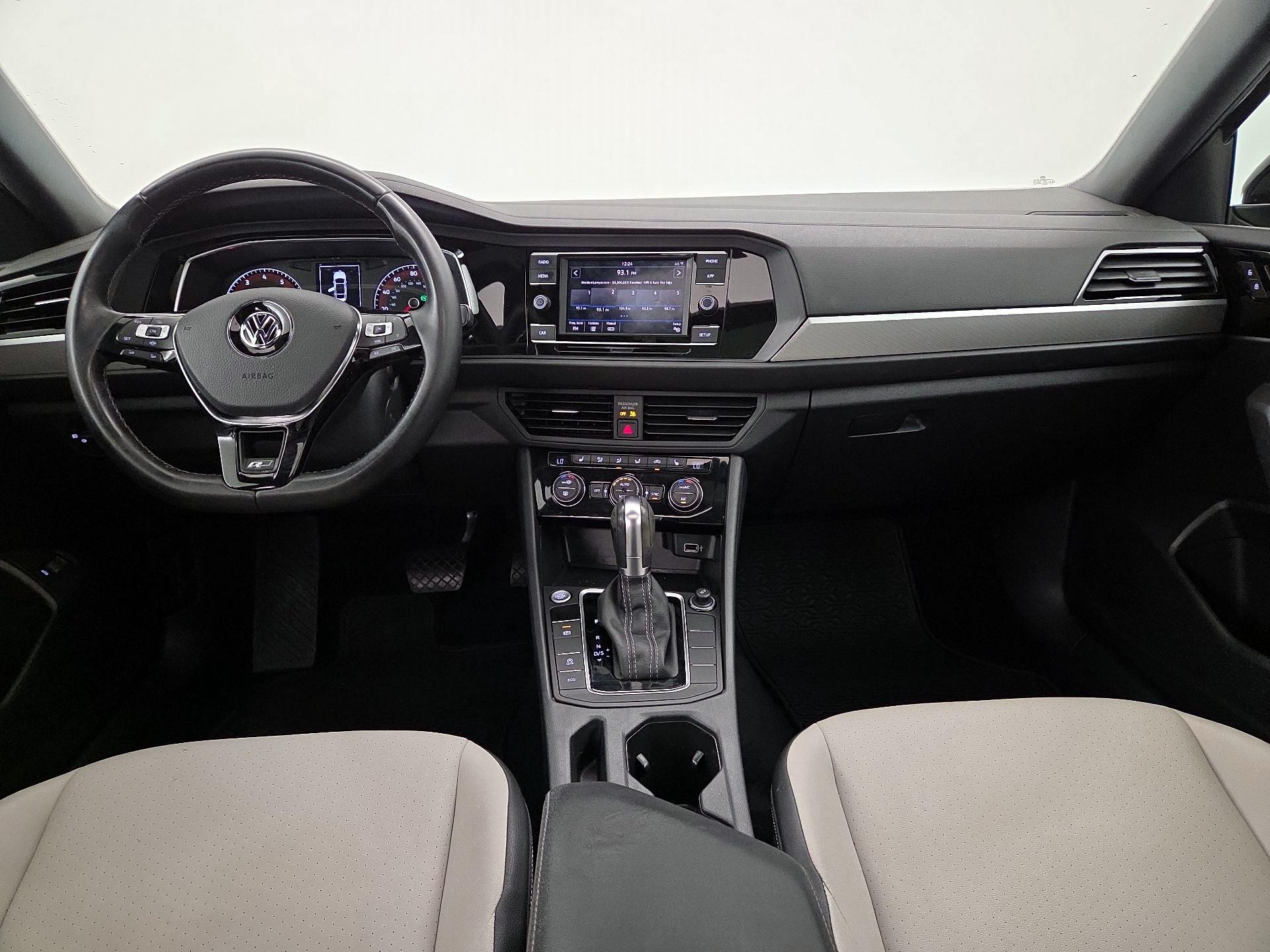 Thumbnail: 2019 Volkswagen Jetta - 9