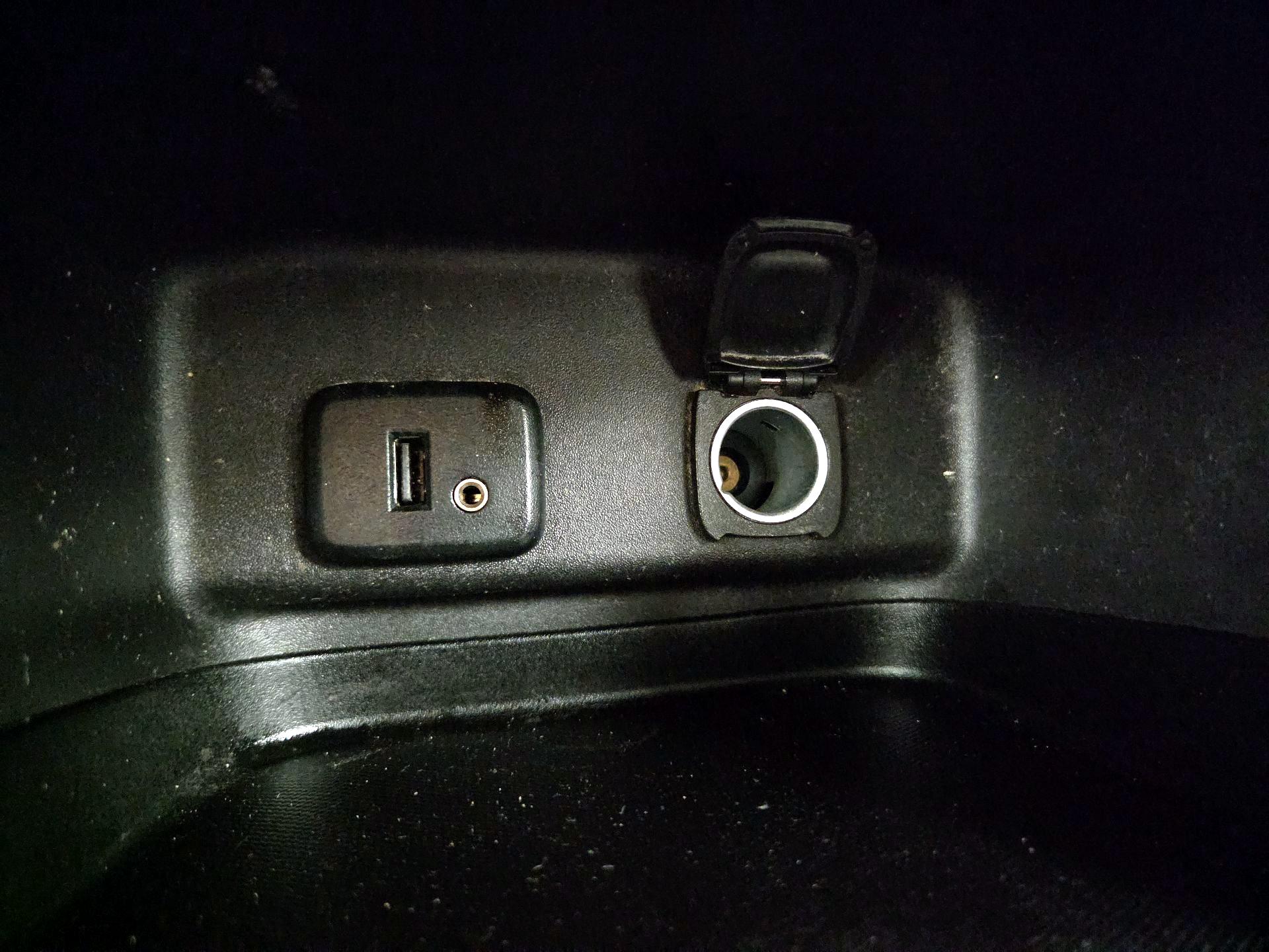 Thumbnail: 2018 Chevrolet Equinox - 18