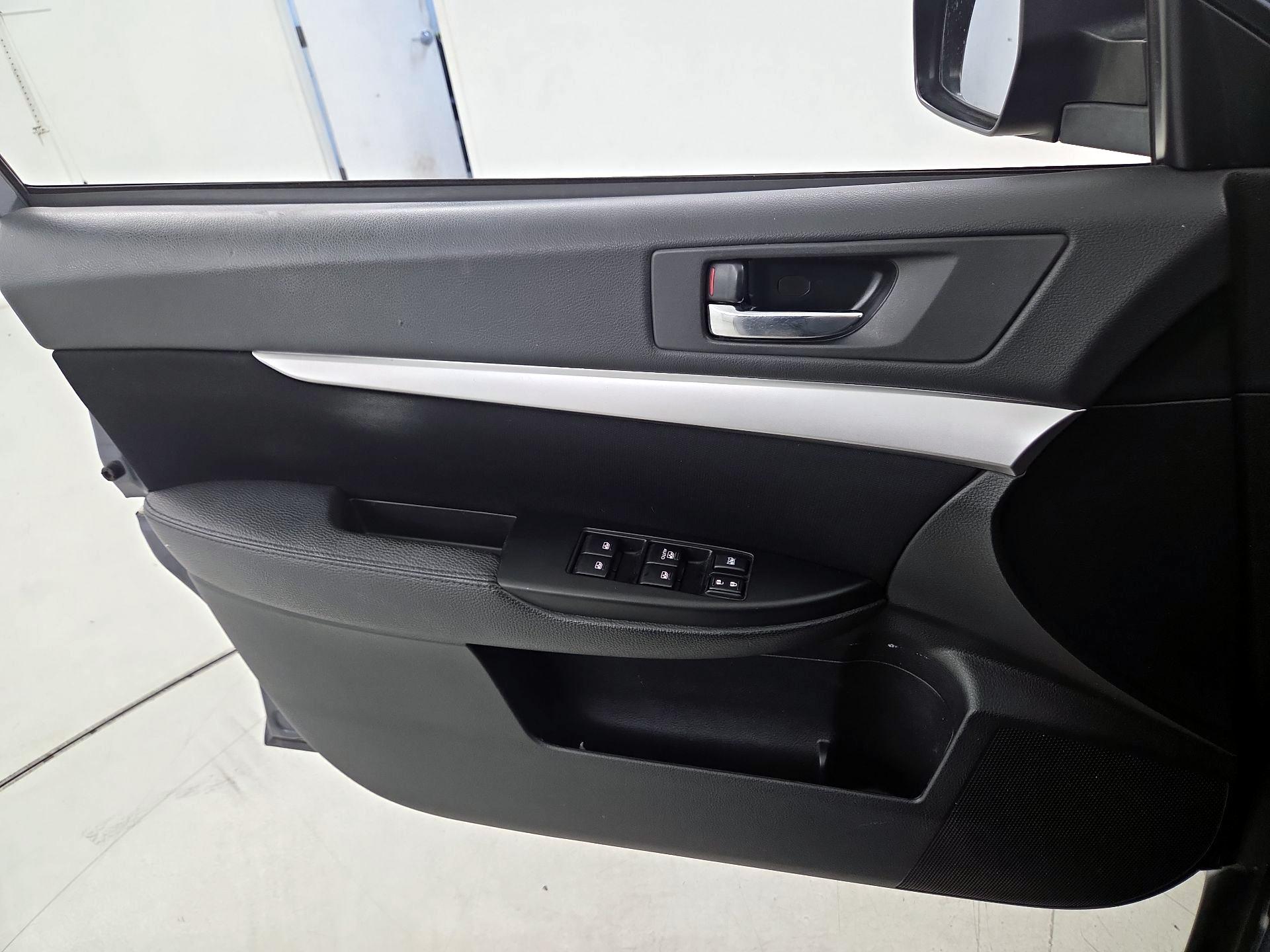 Thumbnail: 2014 Subaru Outback - 12