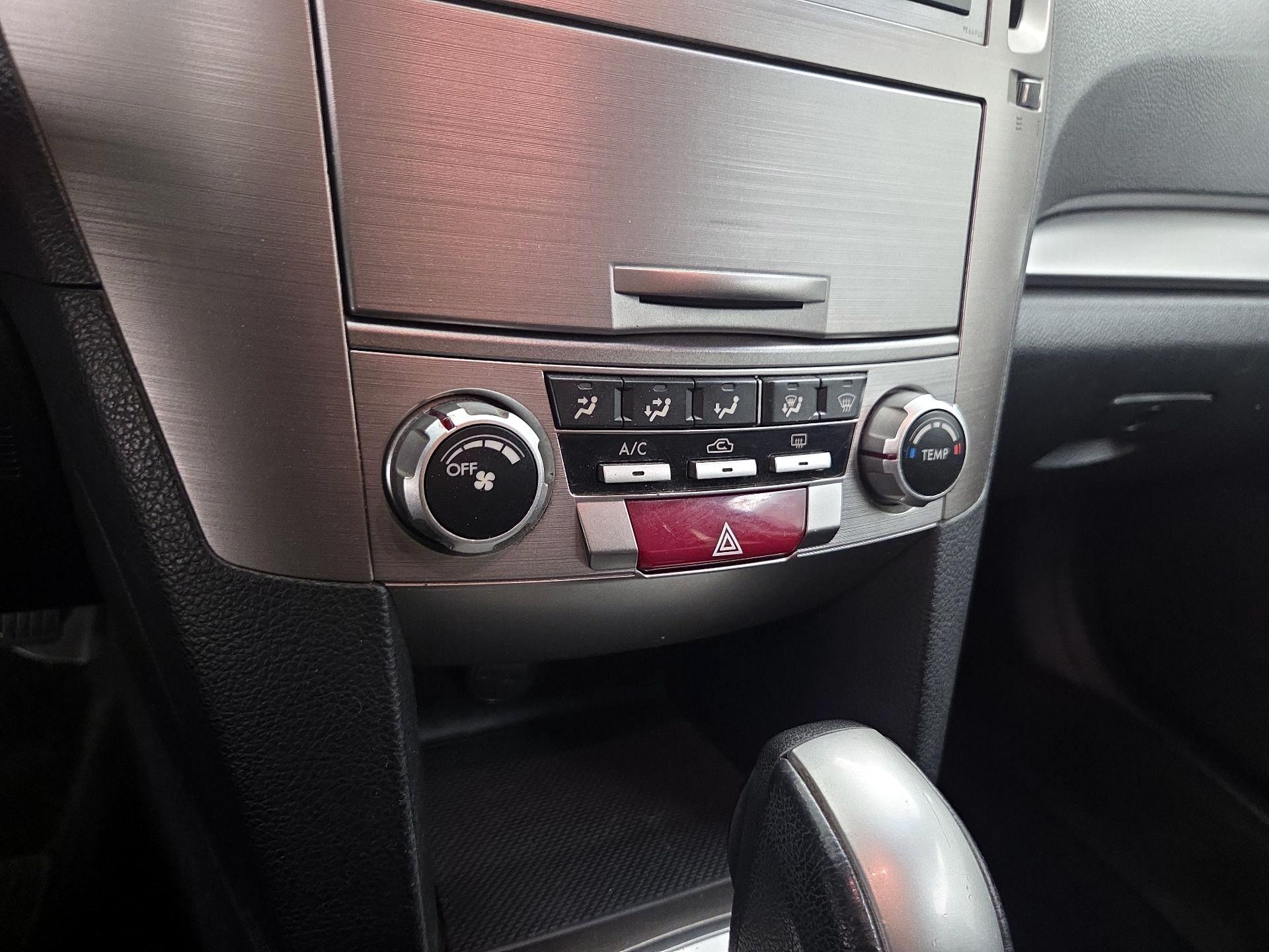 Thumbnail: 2014 Subaru Outback - 16